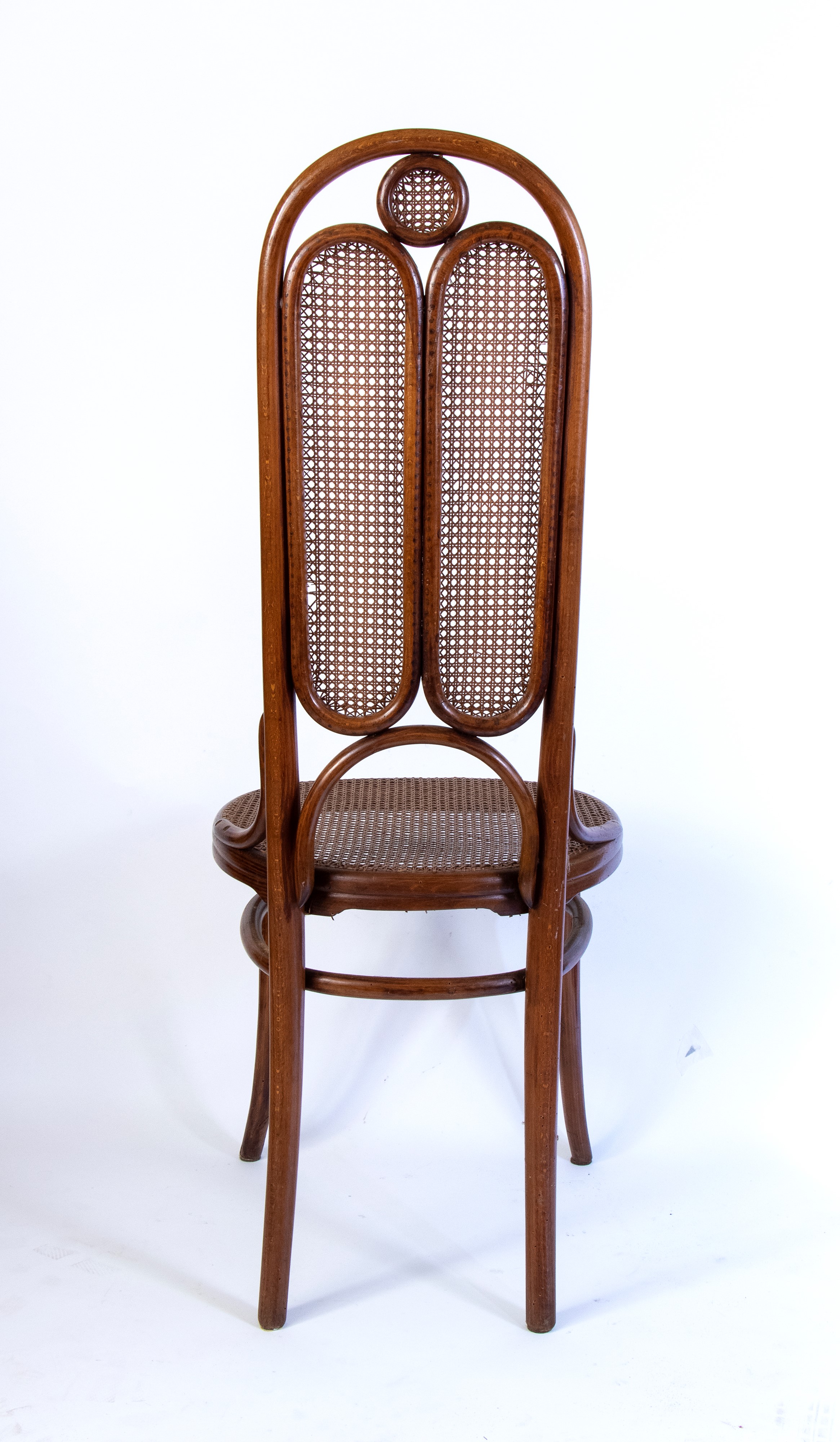Michael Thonet - Gruppo di sei sedie in legno curvato con seduta in paglia intrecciata
