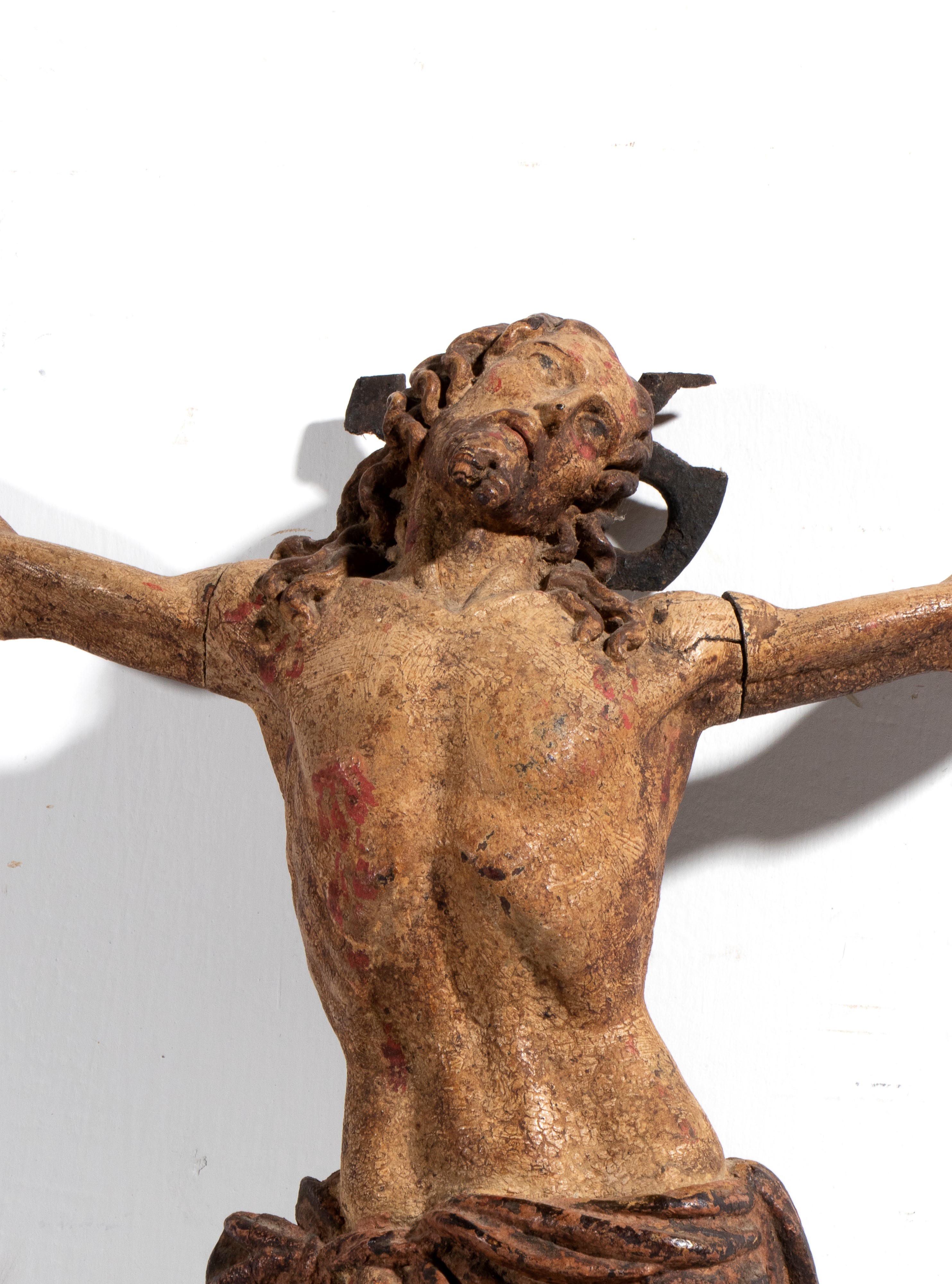 Cristo crocifisso, legno scolpito e dipinto, Italia centrale, XVII secolo