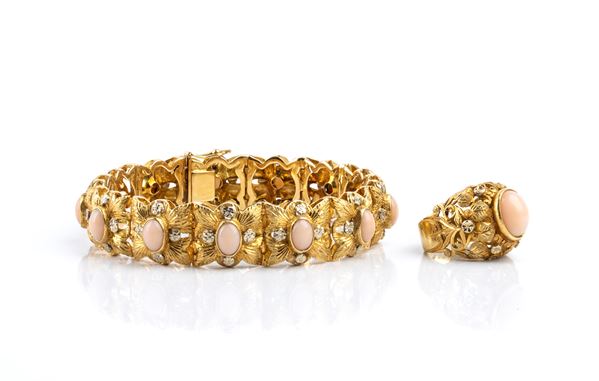 Demi-parure composta da un bracciale ed un anello in oro e corallo pelle d'angelo
