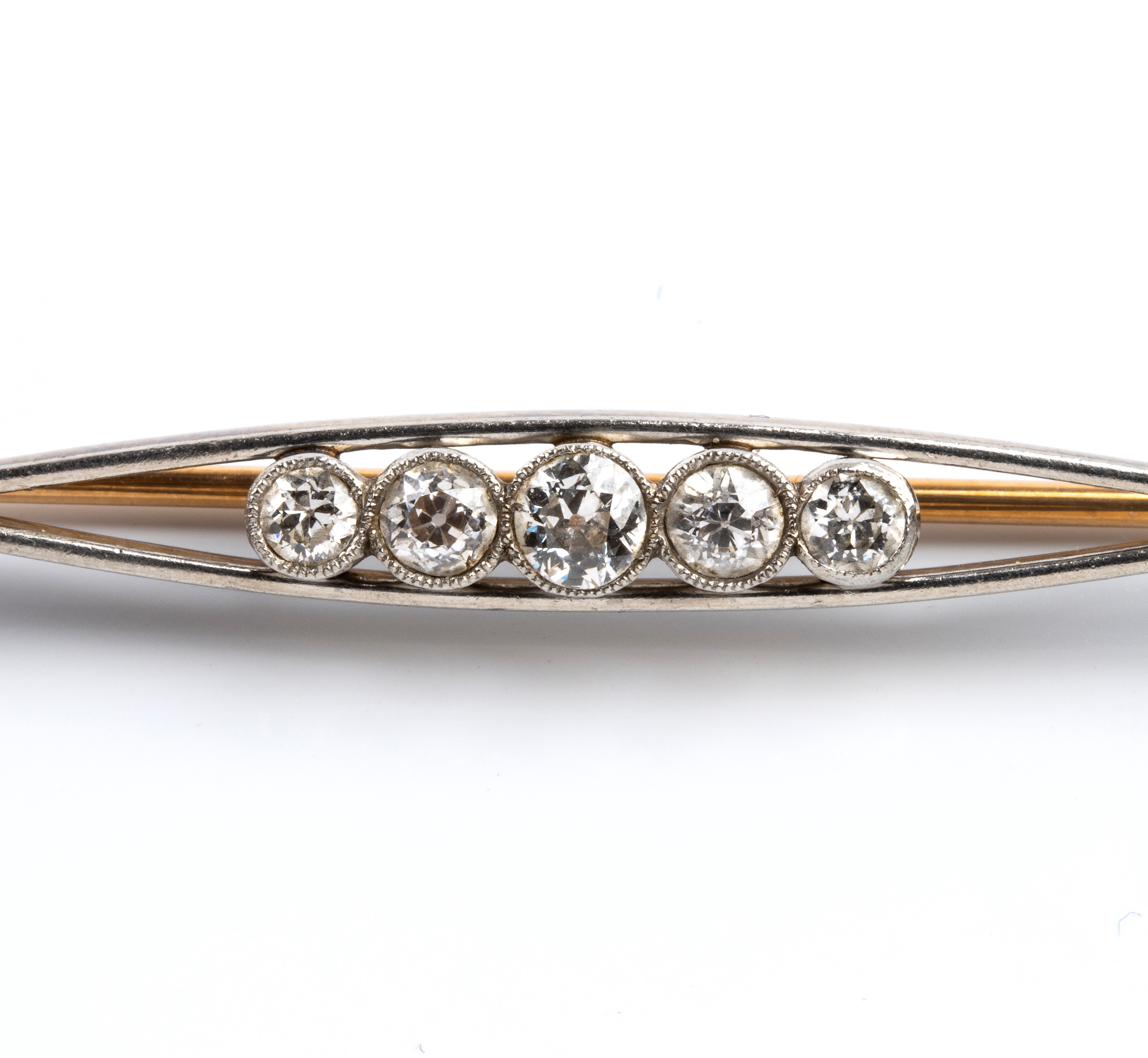Spilla a barretta in oro e platino con diamanti e perle, anni '30