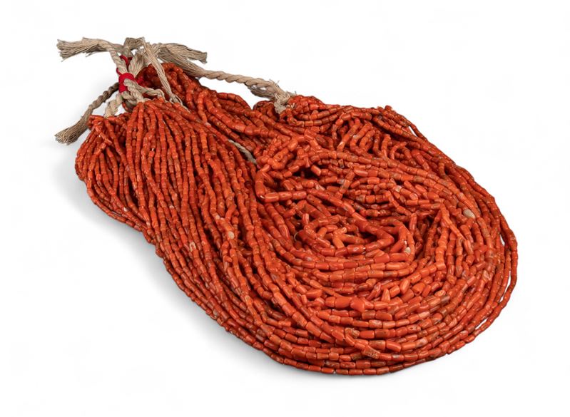 Corallo rosso del Mediterraneo, 103 fili di cilindretti irregolari