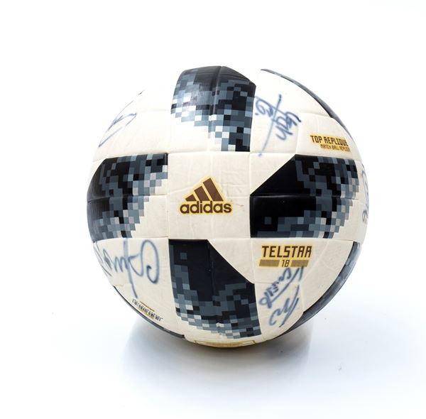 Calcio - Russia 2018 - Pallone cuoio autografato