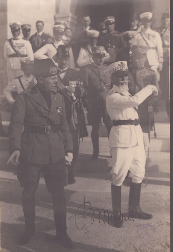 Mussolini, Benito - Foto autografata