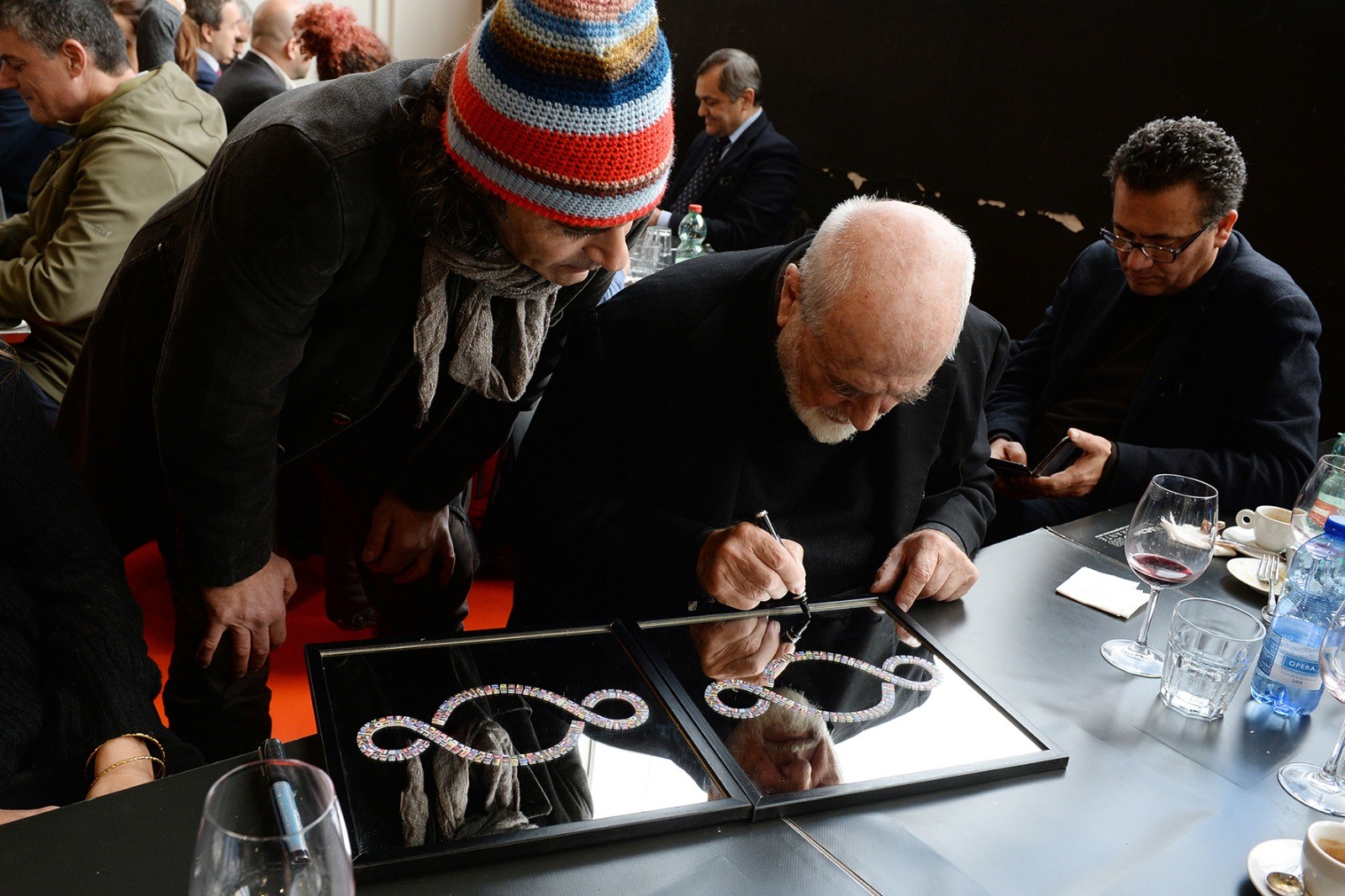 Pistoletto, Michelangelo & Savarese, Angelo - la Bandiera del Mondo