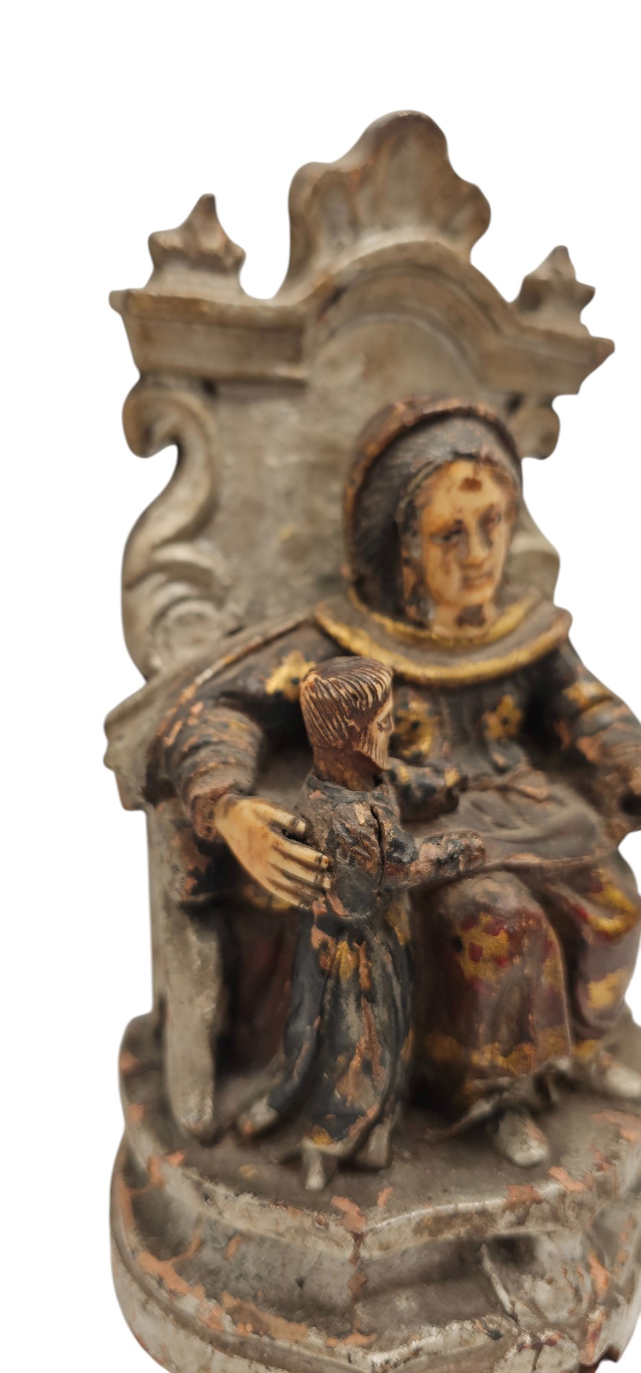 Arte portoghese-indiana (indo portoghese), Figure devozionali, scultura lignea con inserti in avo...