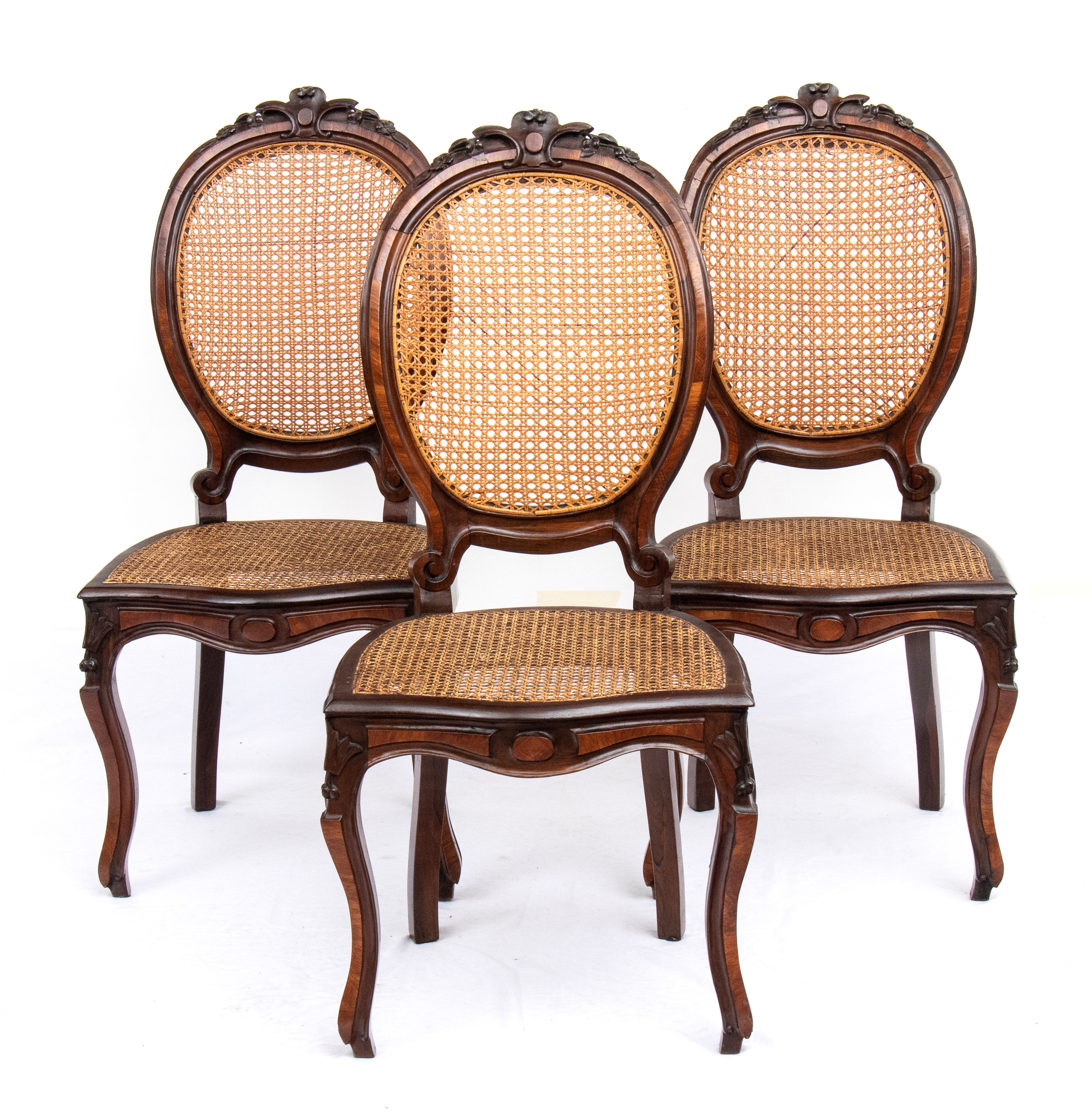 Gruppo di sette sedie in paglia di Vienna