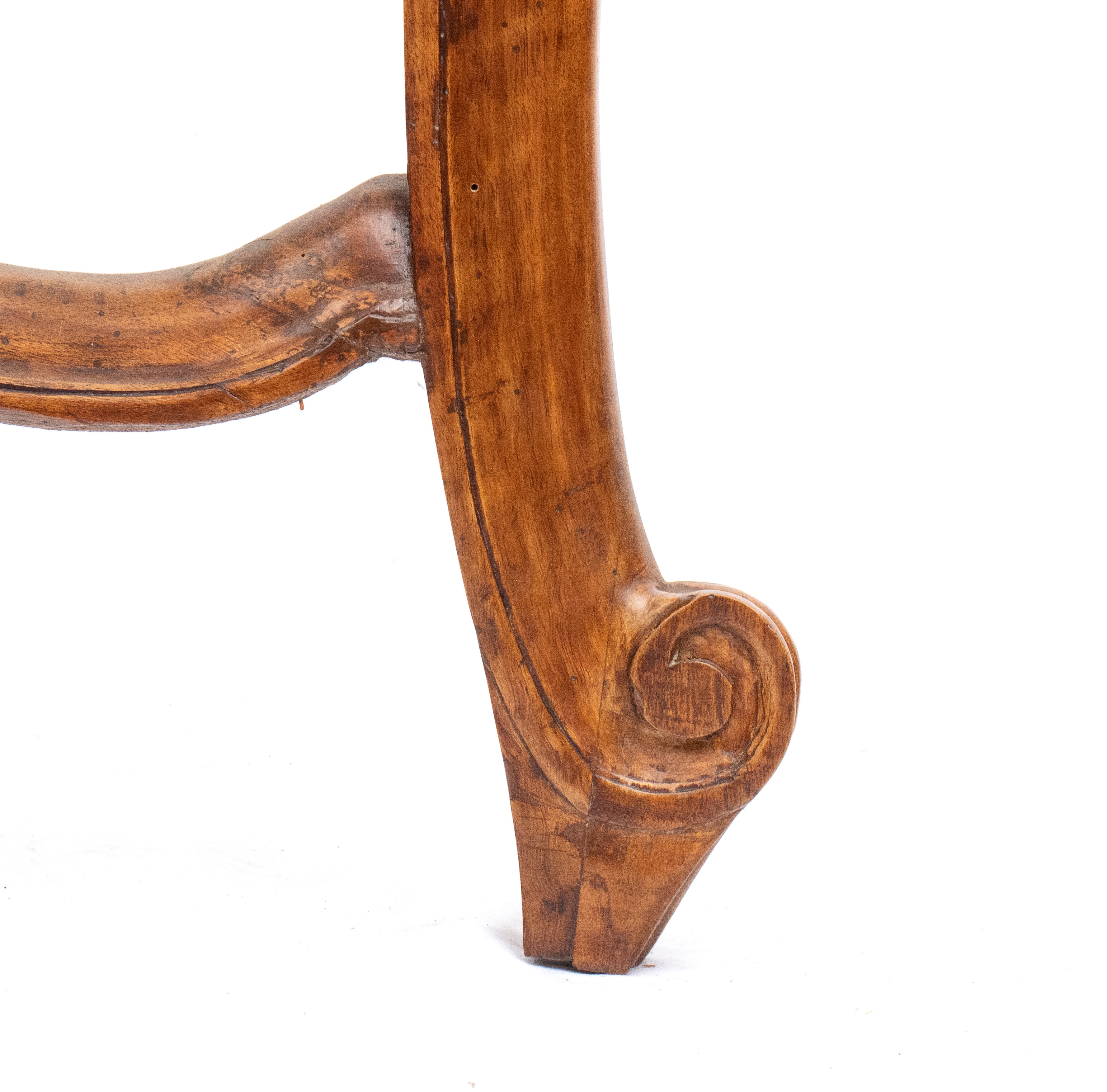 Console genovese, metà XIX secolo, in legno di noce e marmo bianco