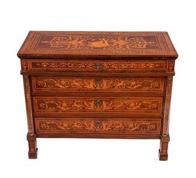 Comò lombardo, intarsiato in legno di noce e decorazioni in ebano viola, Primo quarto del XIX sec...