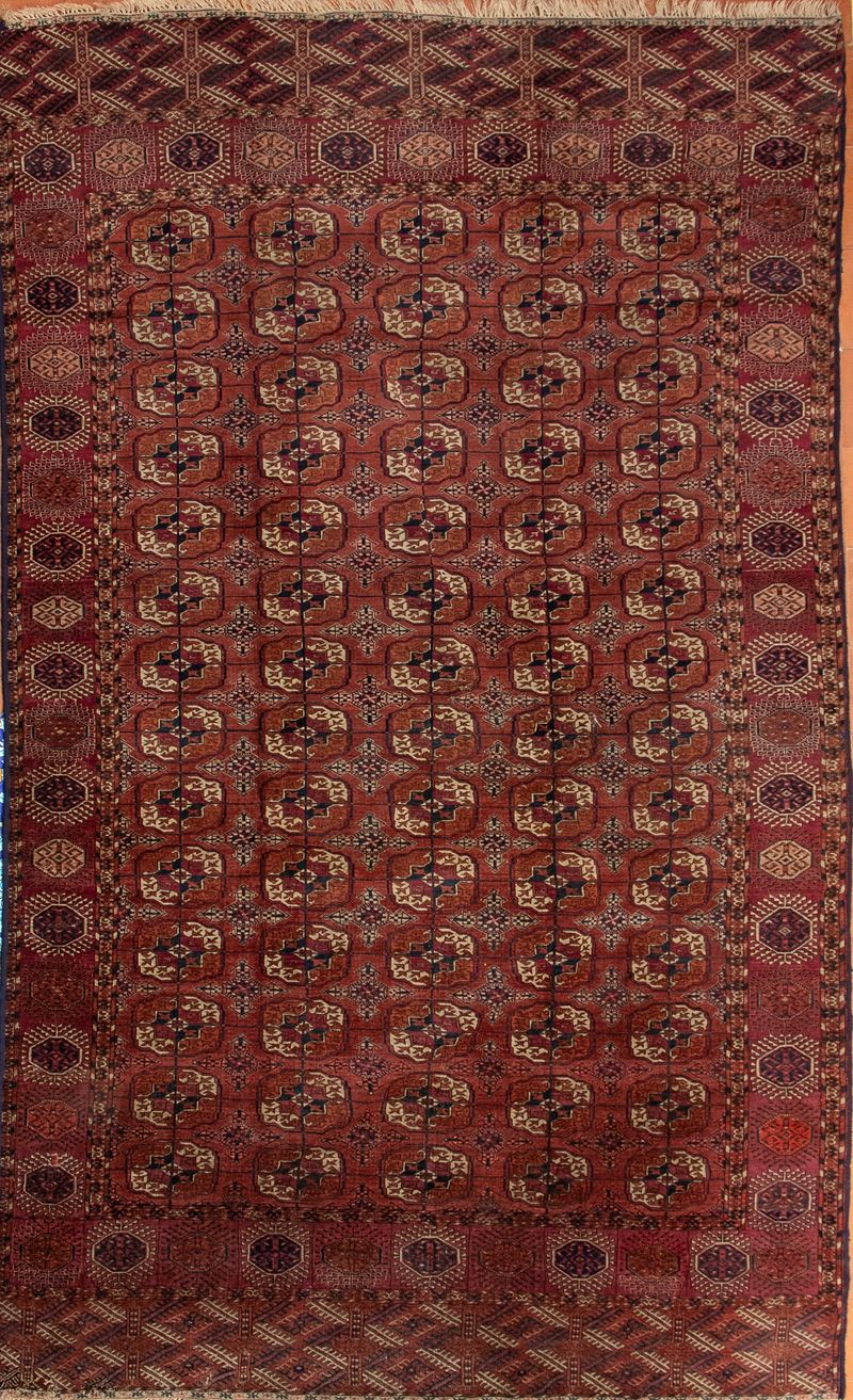 Tappeto Bukara russo, inizi del XX secolo, 340 x 205 cm