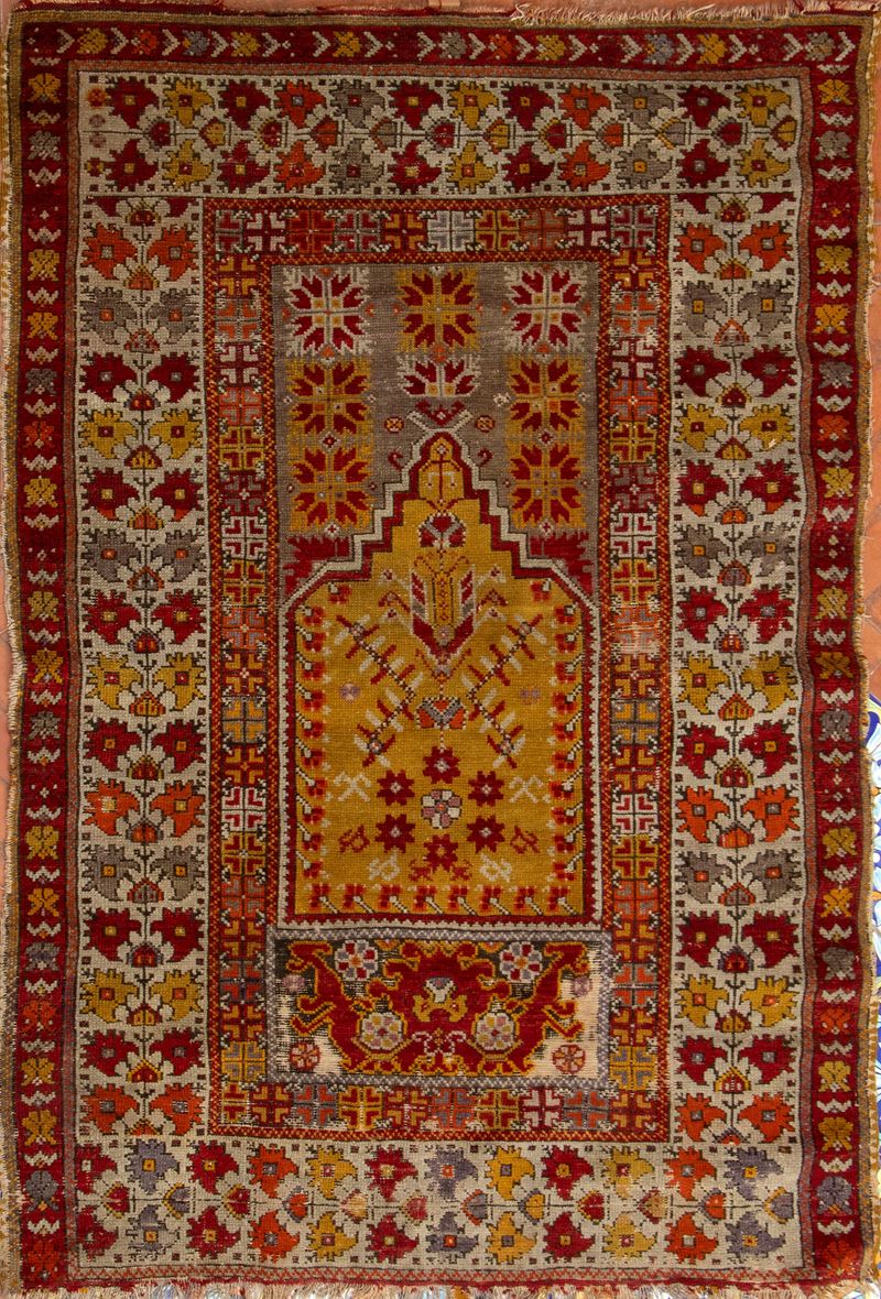 Tappeto turco, XX secolo, 155 x 105 cm