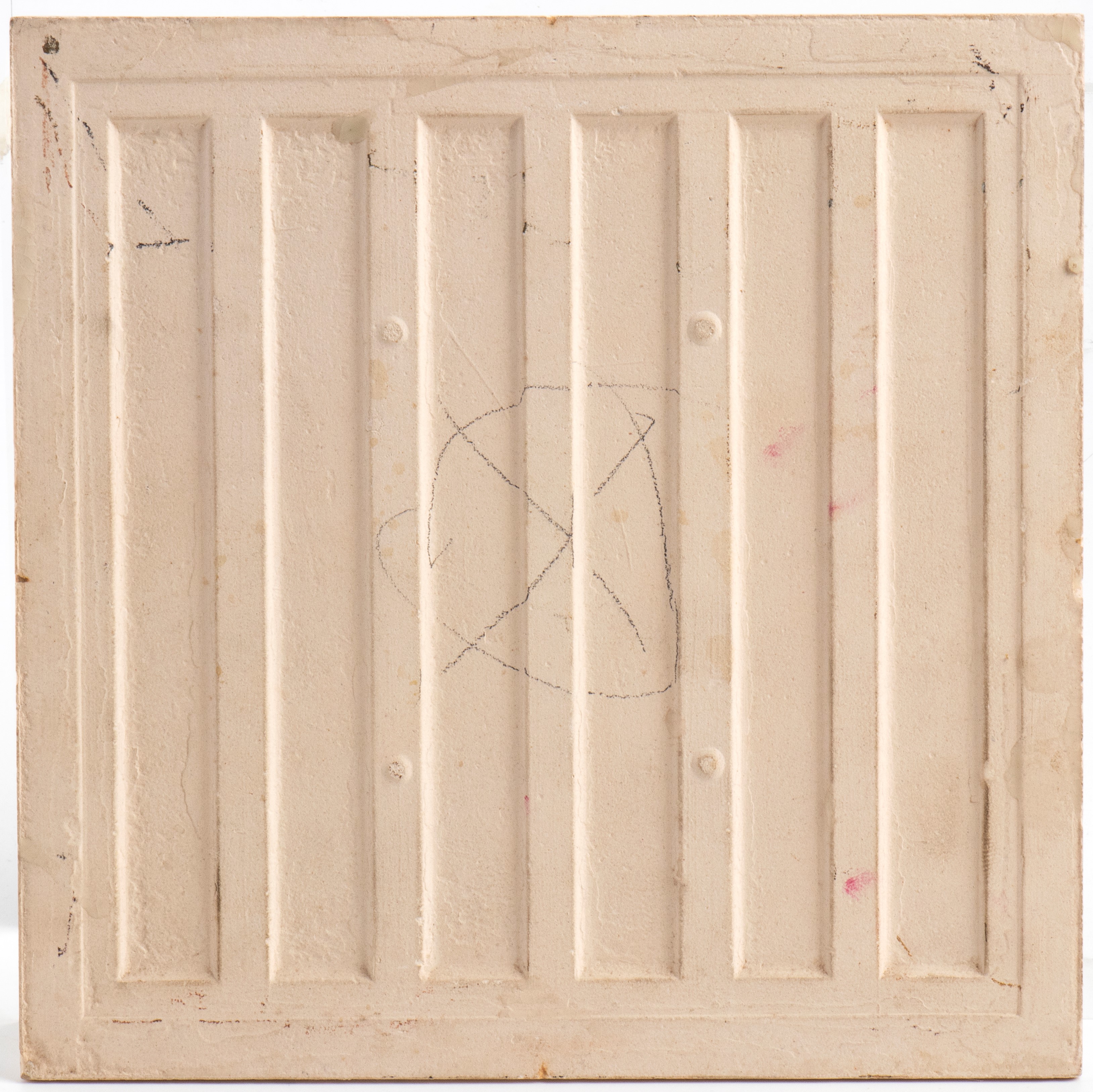 Mattonella con donna in costume tradizionale sardo