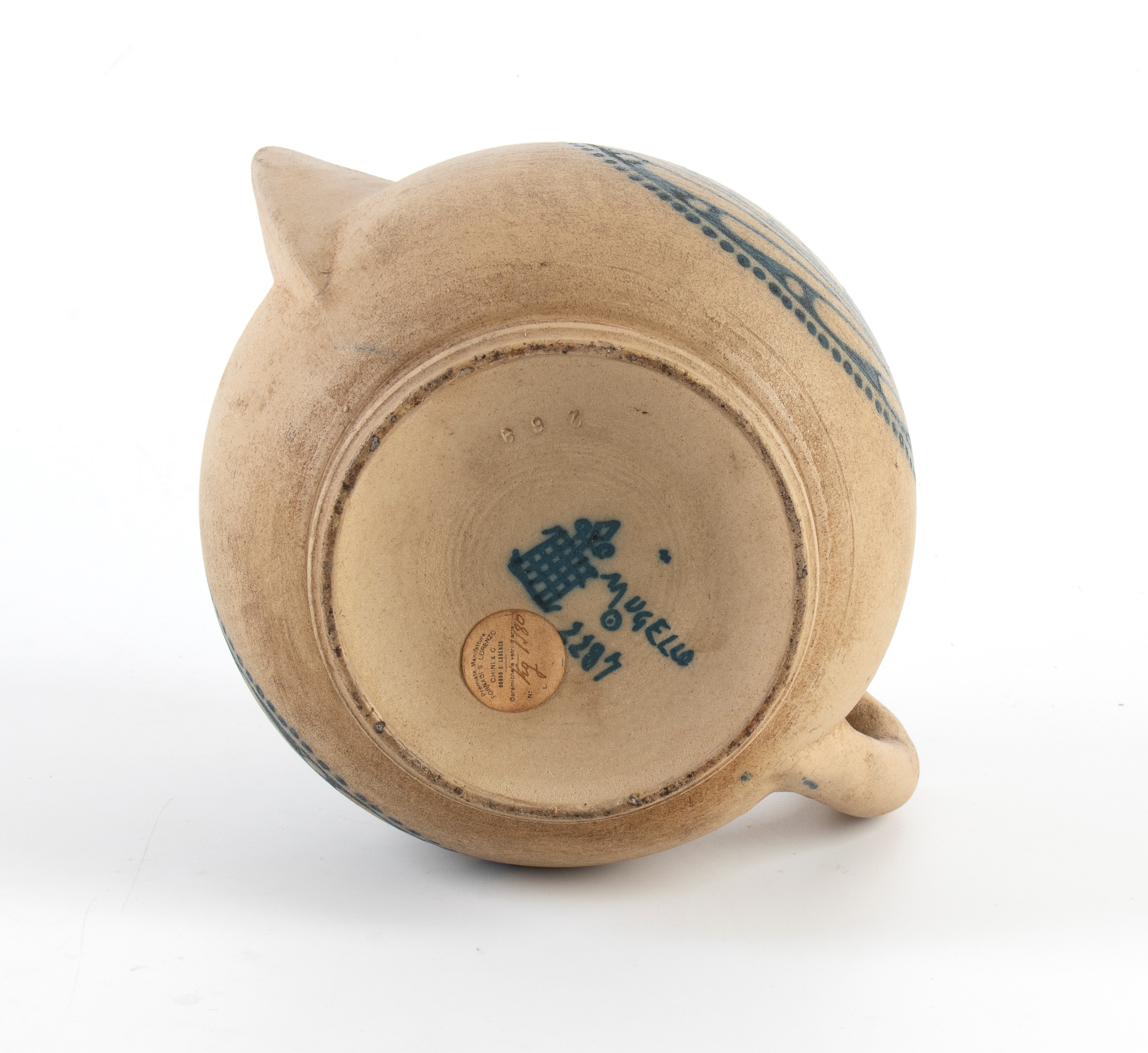 Brocca con decorazione di cavallucci marini