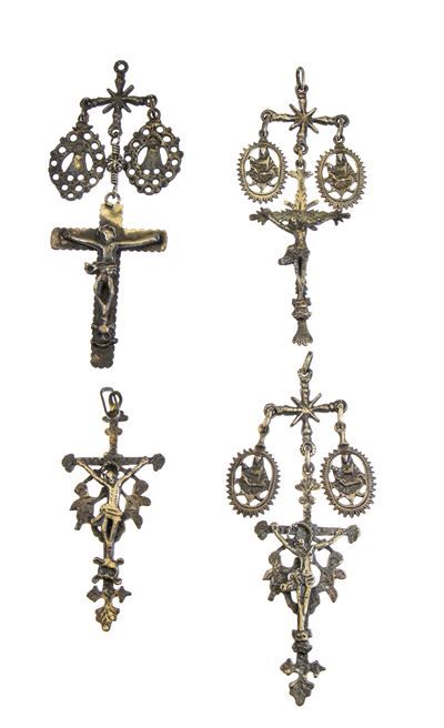 Croci sarde in argento, Lotto di 4 croci da petto o da rosario