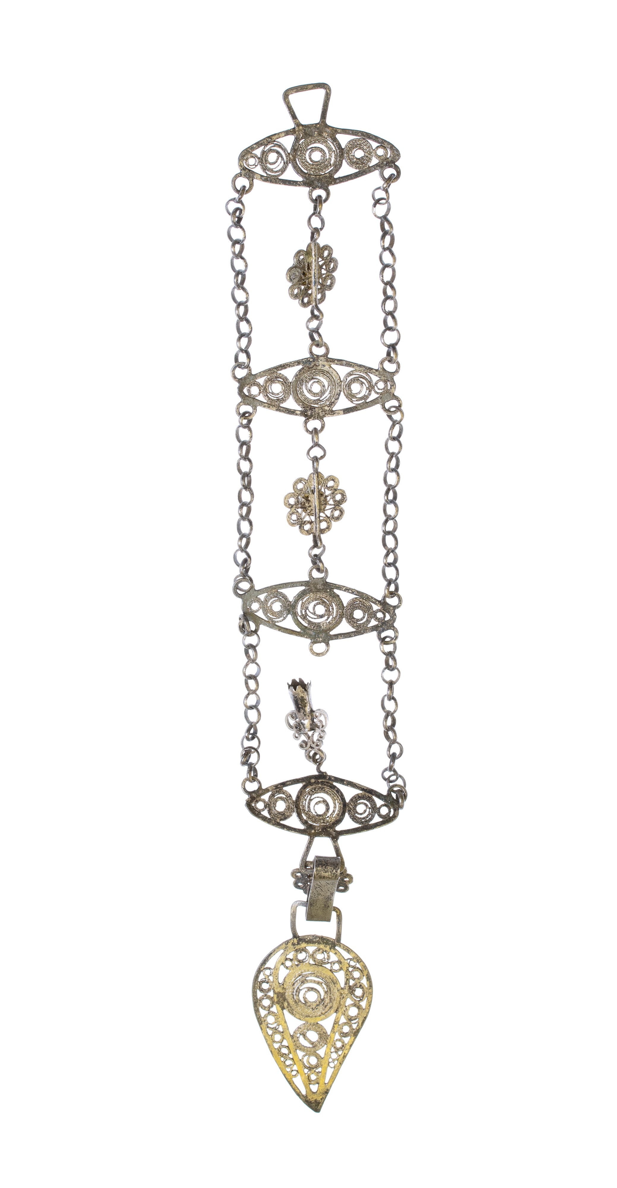 Pendente in argento 800, filigrana e pietre rosse, fine XIX - inizio XX secolo
