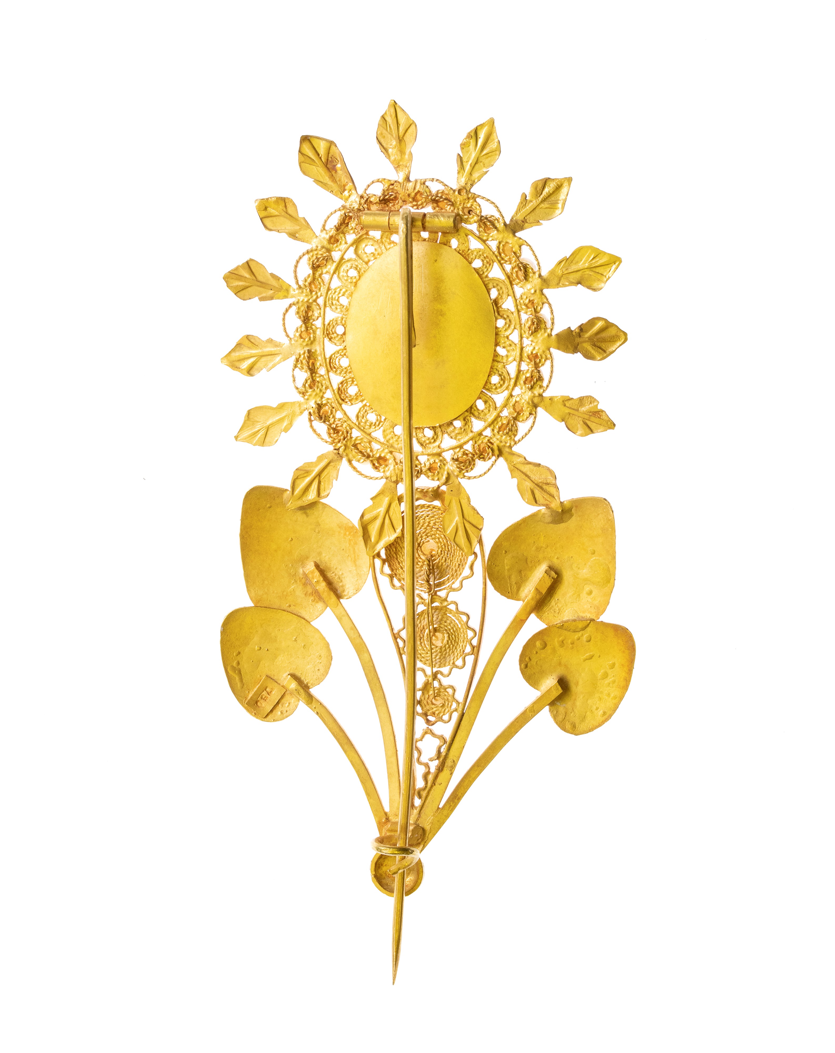 Spilla Sarda, in oro 18k con granato e perle