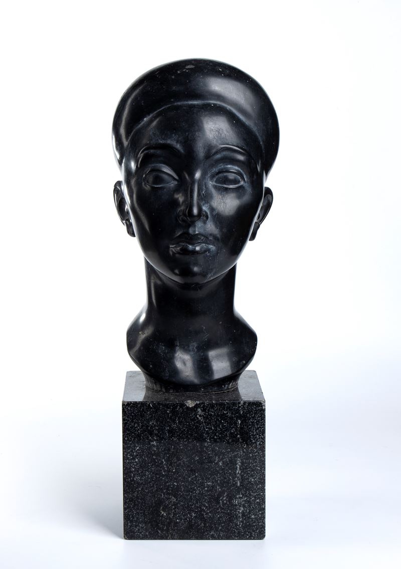Alasia Borghese - Alasia Borgese, Busto di donna in marmo su basamento