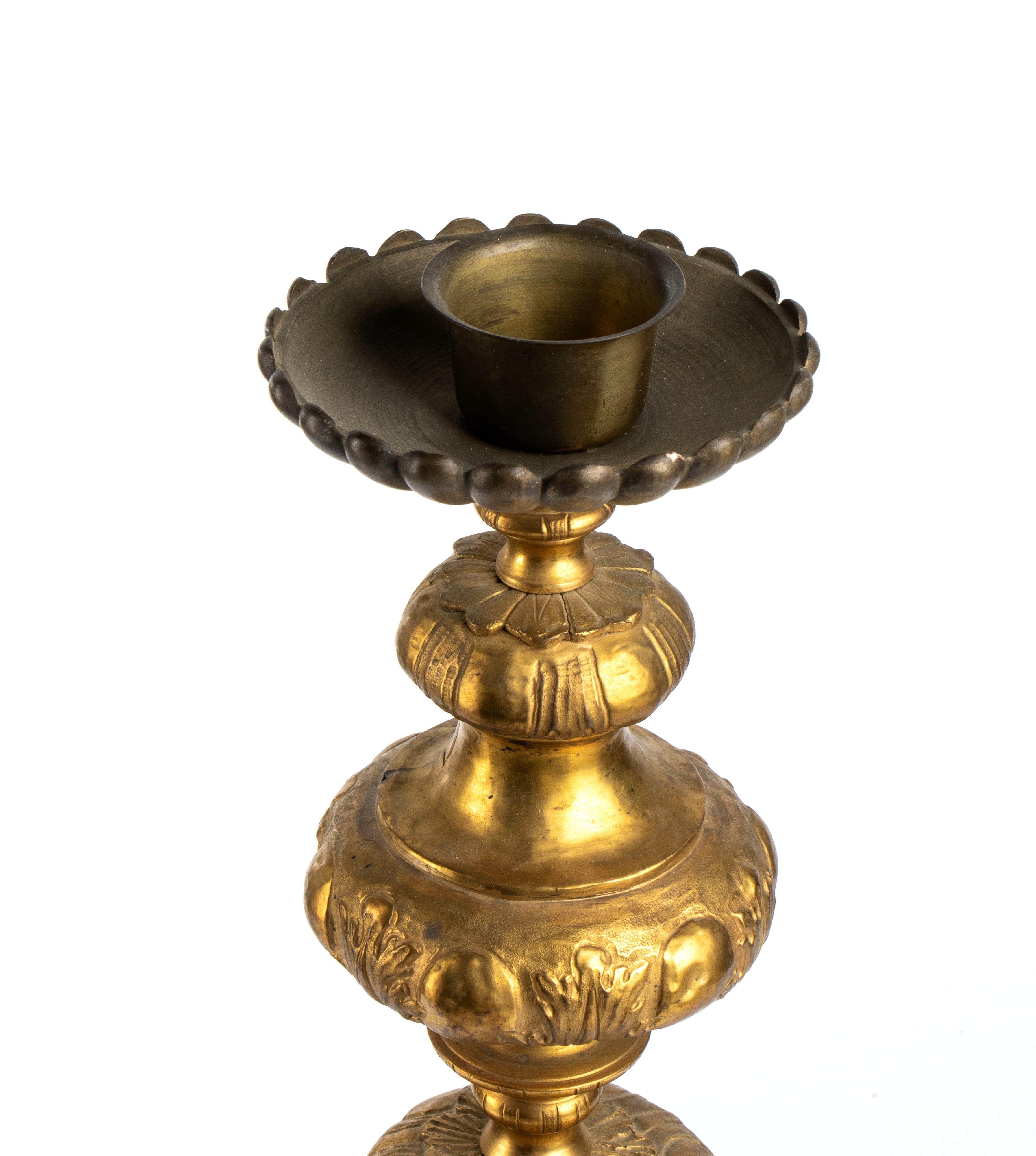 Candelabro, in ottone con base in legno dorato, XIX secolo