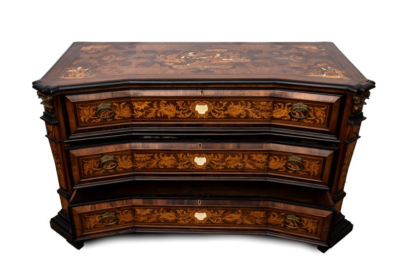 Commode, intarsi in avorio e legni pregiati, Lombardia, prima metà del XVIII secolo