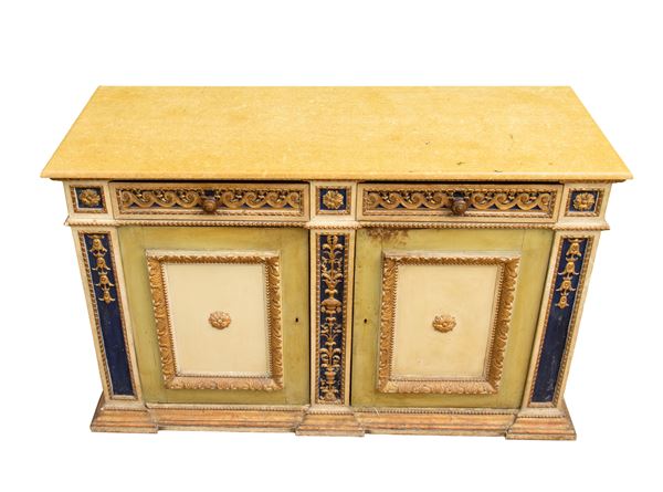 Credenza in stile neoclassico laccata e dorata