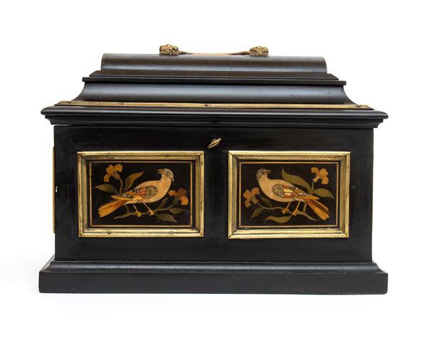 Scatola in ebano  e marmo rosso