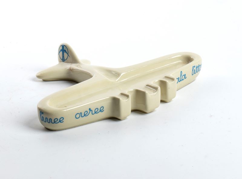 Posacenere a forma di aeroplano con fascio littorio