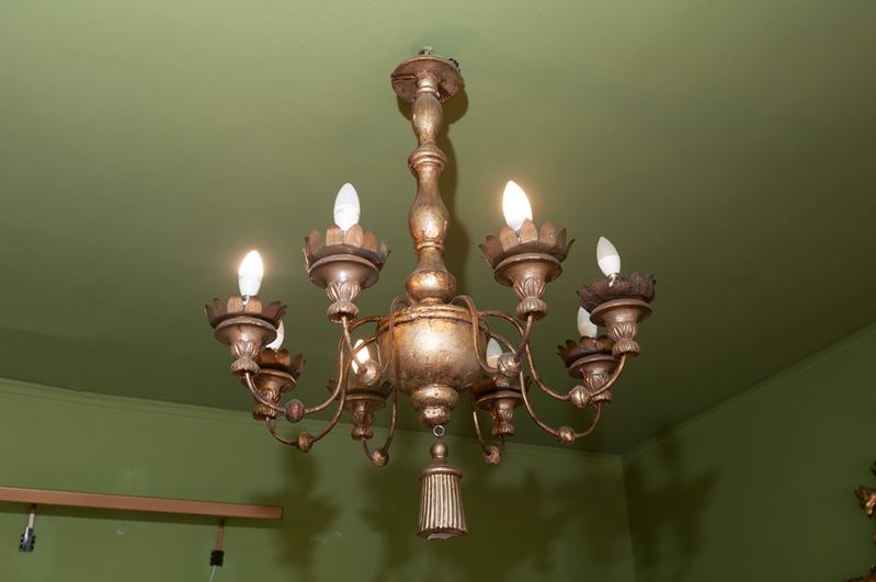 Lampadario in sospensione elettrificato