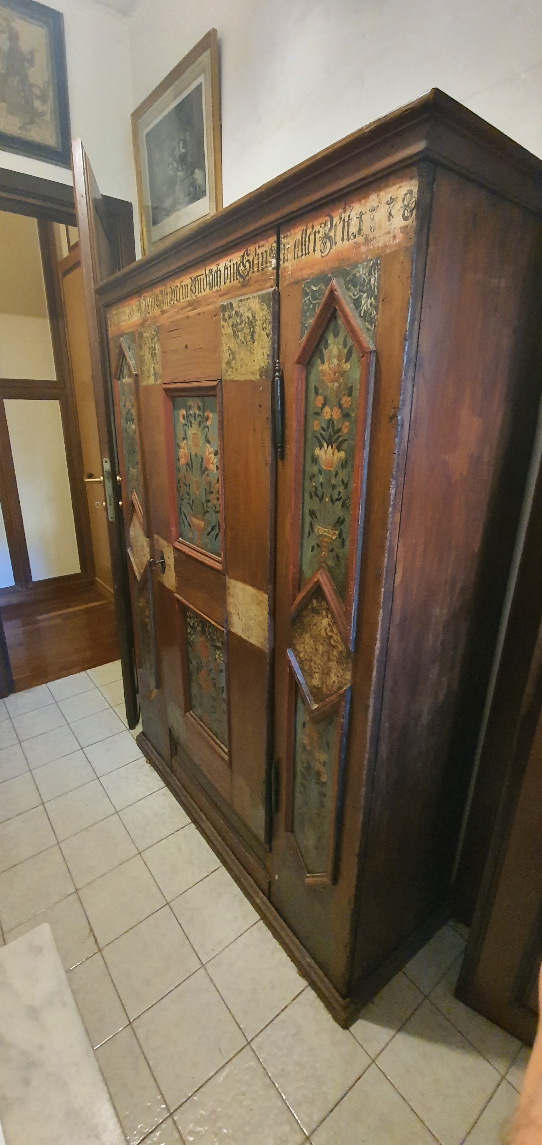 Credenza ad uno sportello