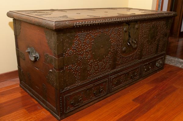 Baule in legno e pelle