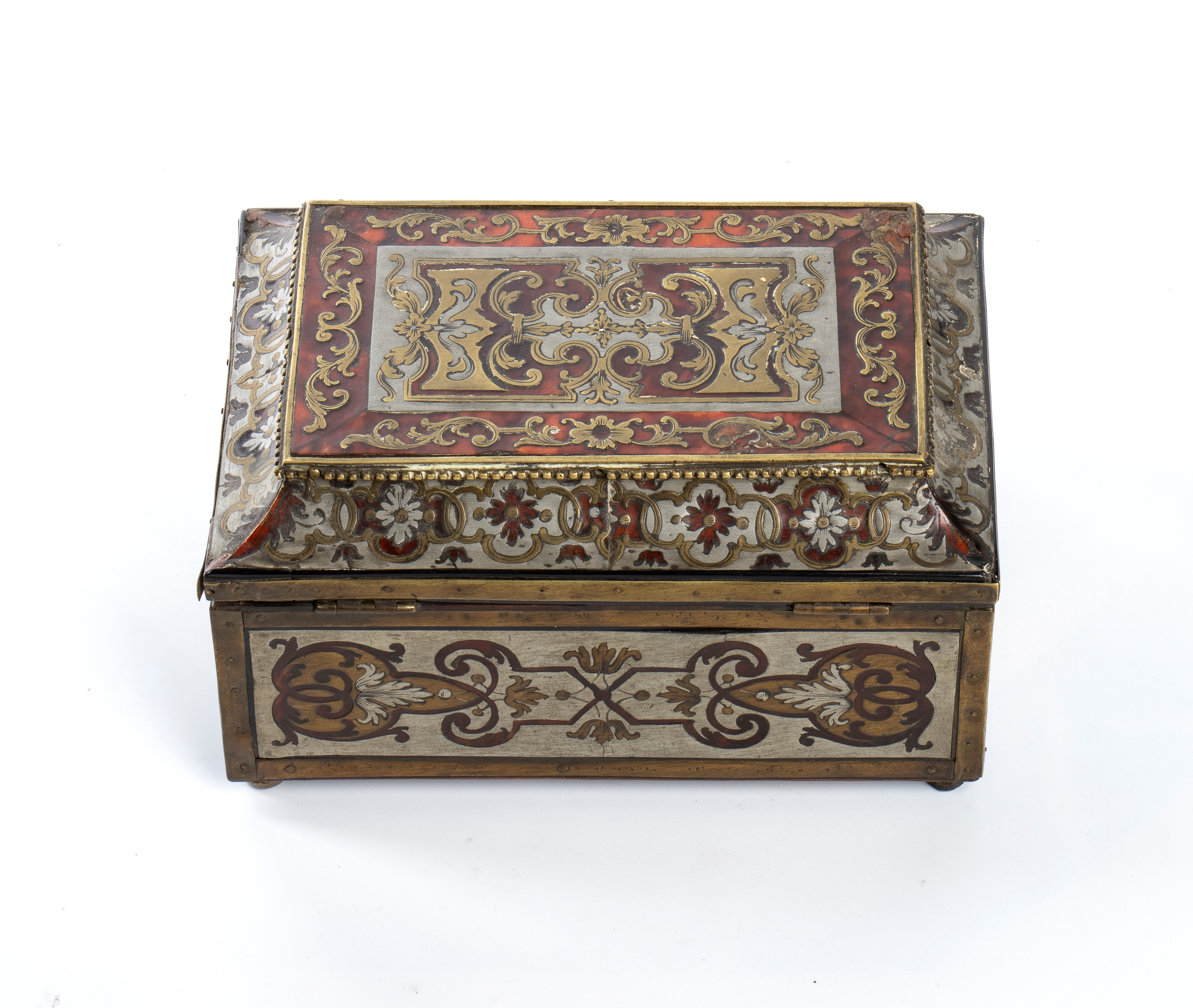 Scrigno intarsiato in tartaruga