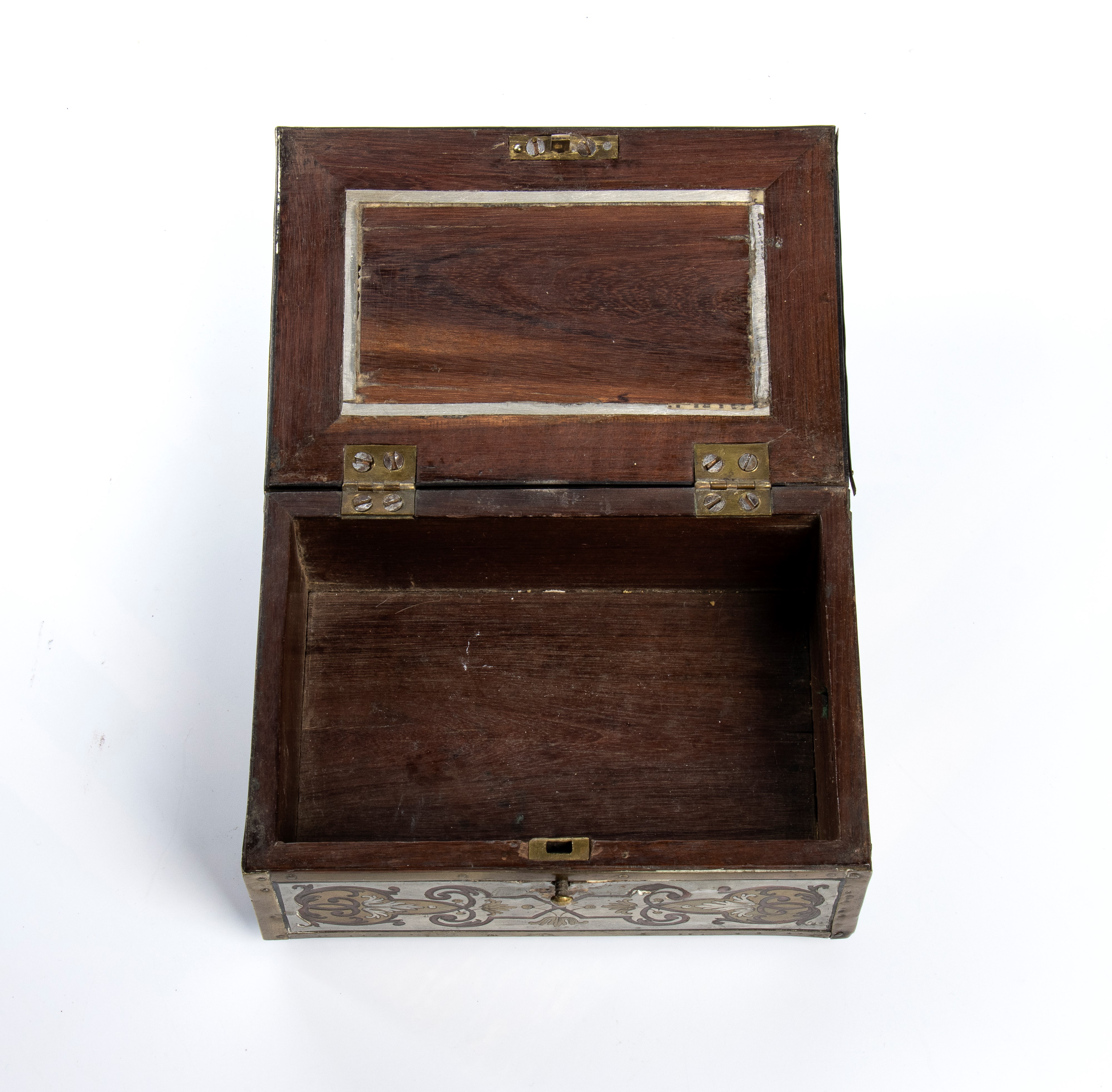 Scrigno intarsiato in tartaruga