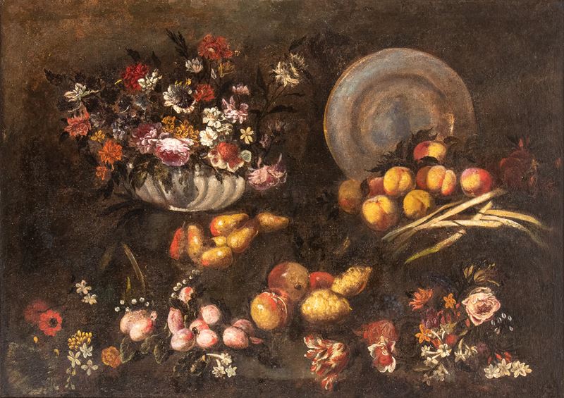 Artista Napoletano, XVII - XVIII Secolo - Natura morta con fiori, frutta e piatto metallico, olio...