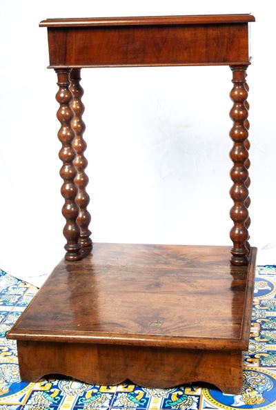 Inginochiattoio in legno di noce, fine XIX secolo - inizio XX secolo