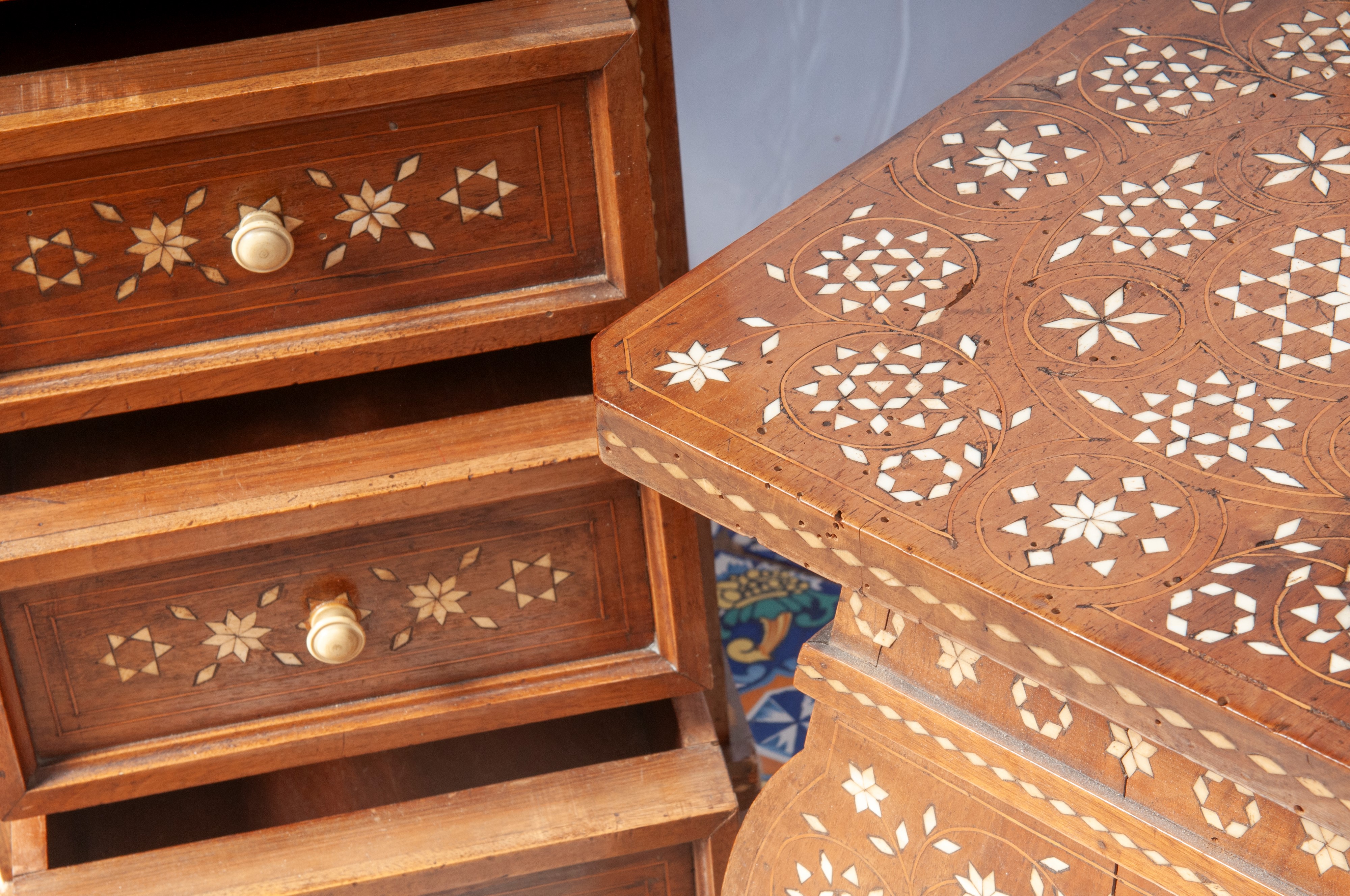 Davenport con seggiola in legno, inizio XX secolo