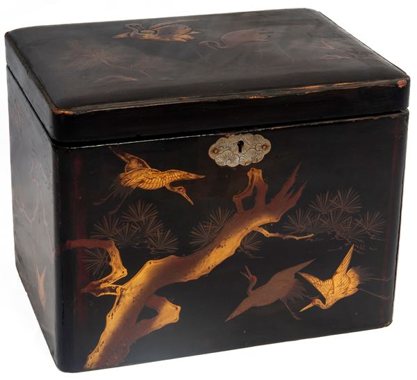 Black lacquered wooden box