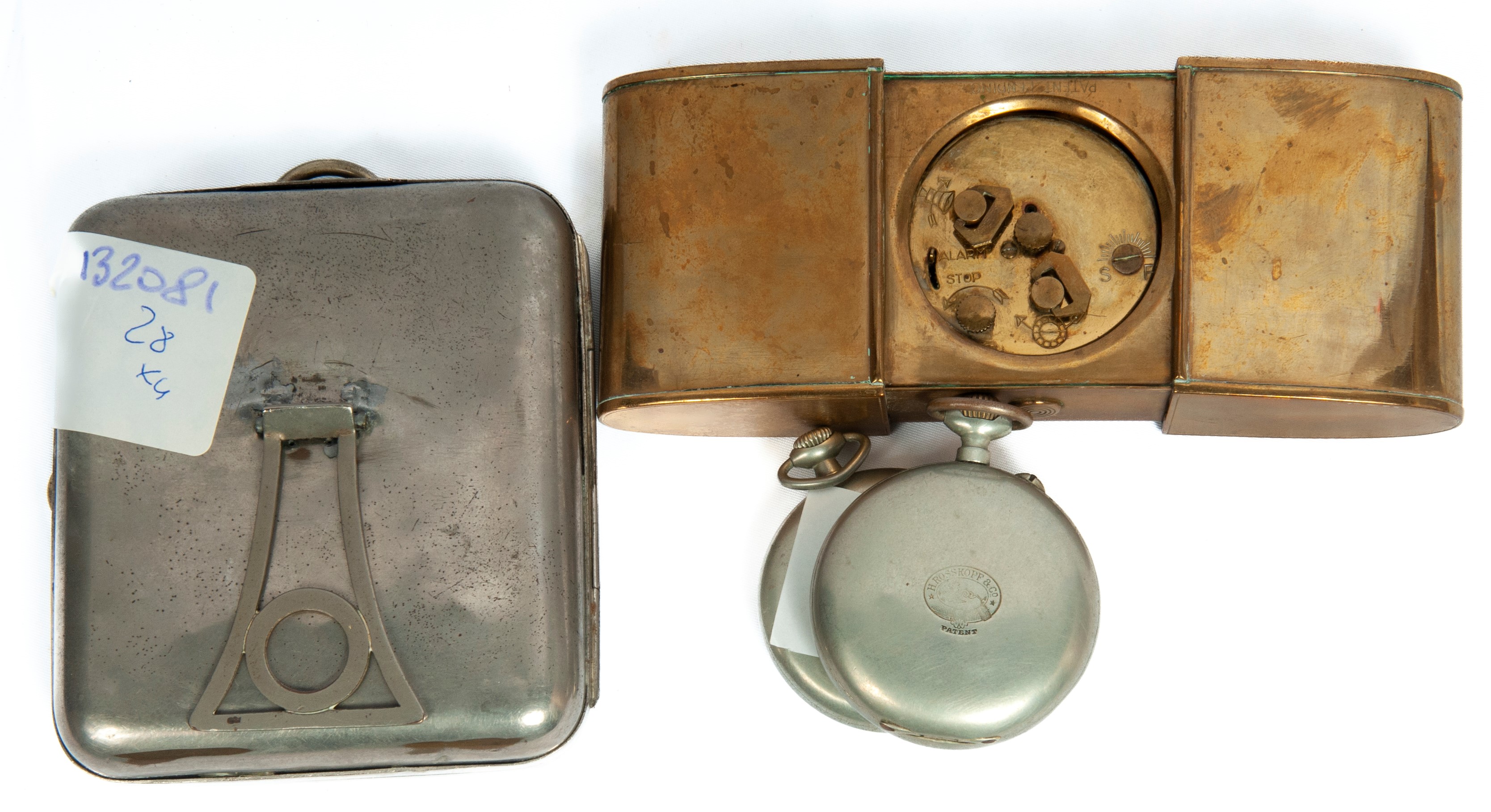 Lotto di tre orologi da tasca e uno da appoggio, metallo, XX secolo