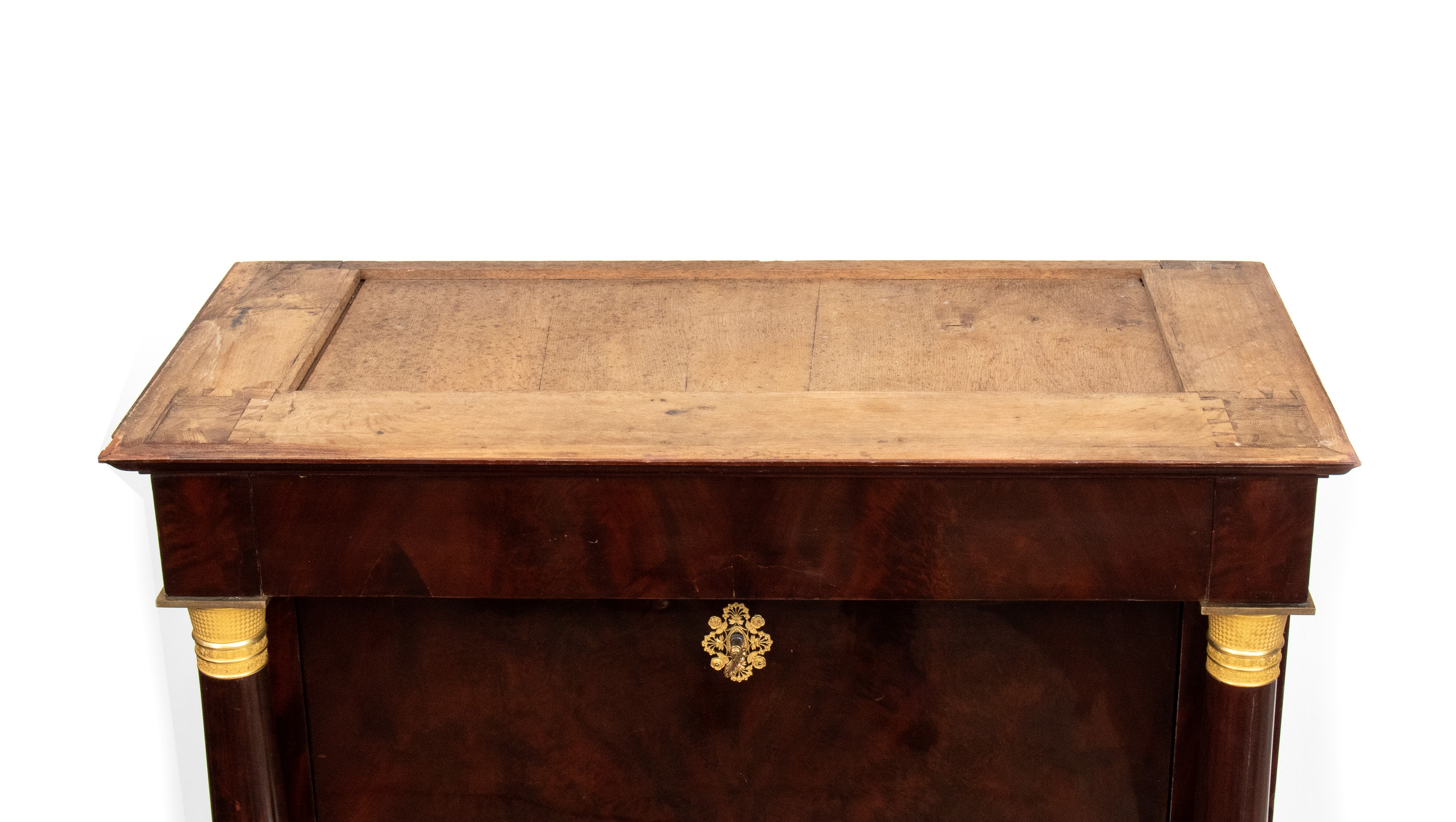 Secretaire Impero francese, mogano fiammato con bronzi dorati, ribalta e piano in marmo nero d’Af...