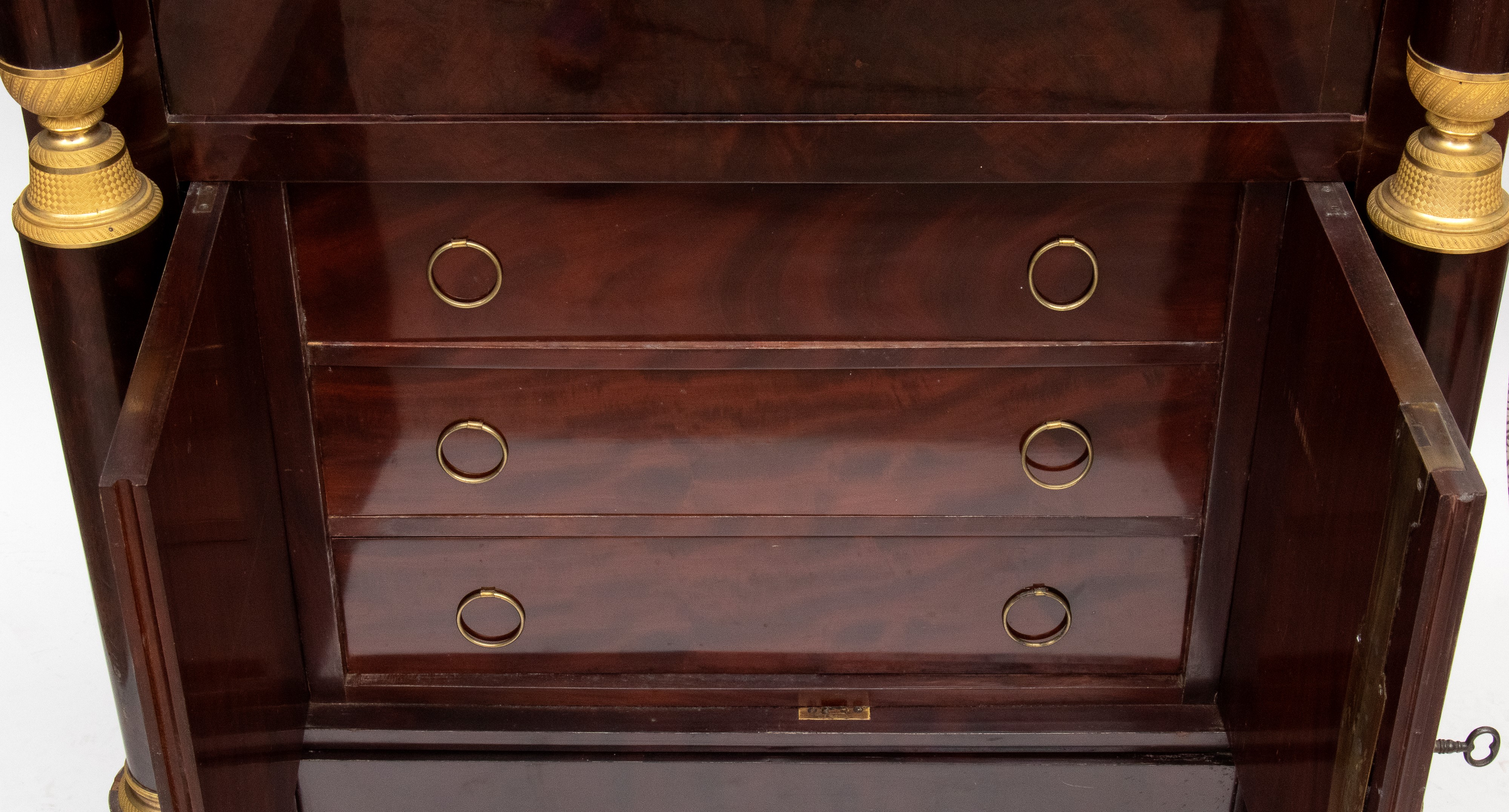 Secretaire Impero francese, mogano fiammato con bronzi dorati, ribalta e piano in marmo nero d’Af...