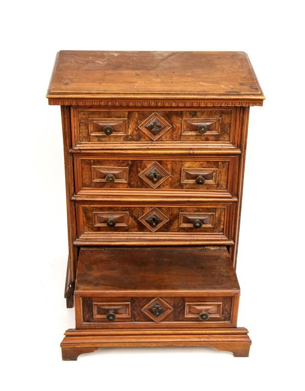 Comodino inginocchiatoio