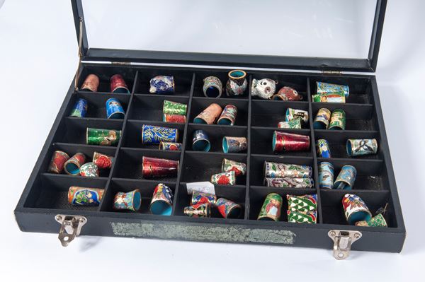 Lot of 50 sewing thimbles