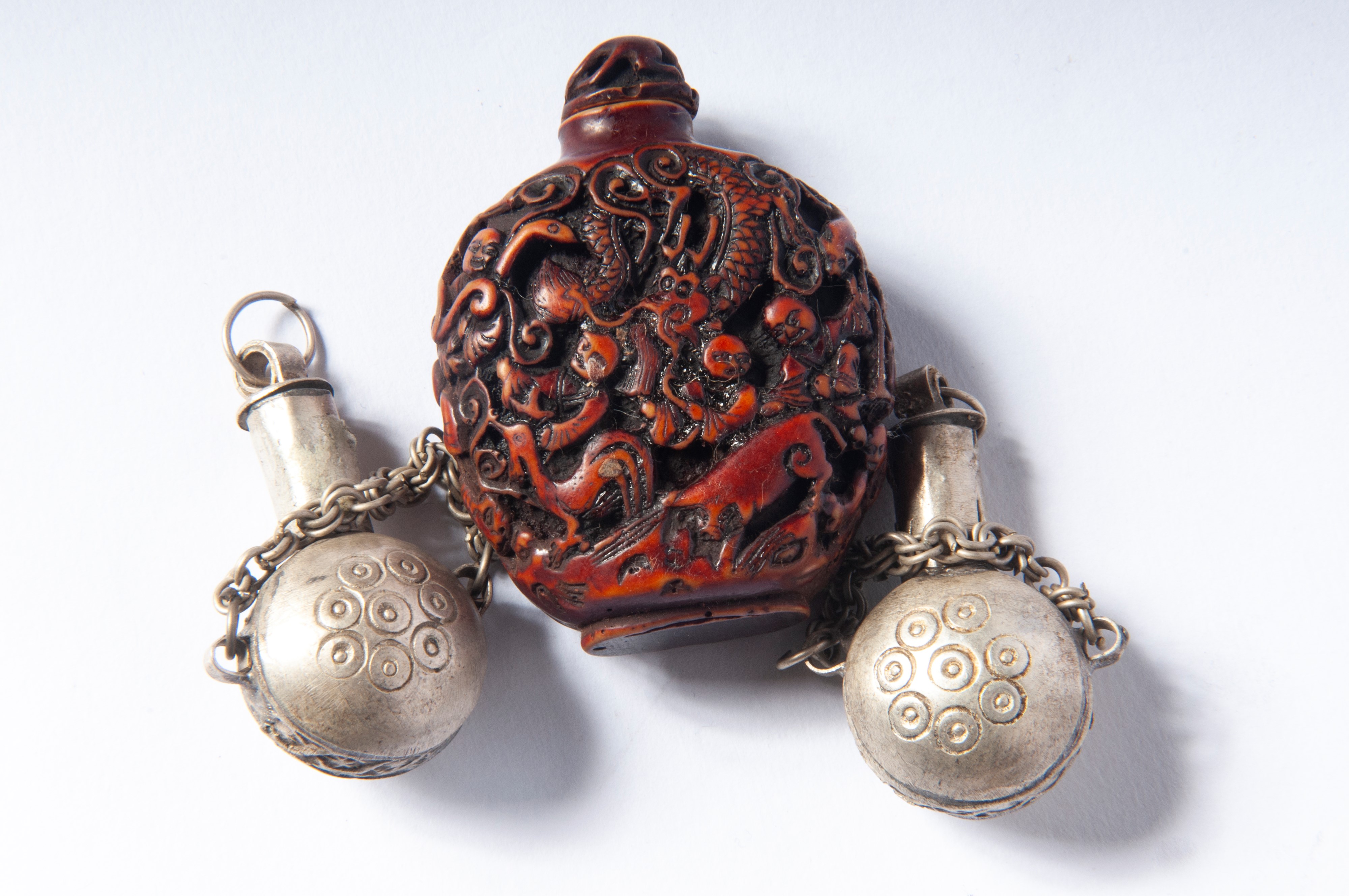 Bottiglie da fiuto (snuff bottles), lotto di 50 pezzi, XX secolo