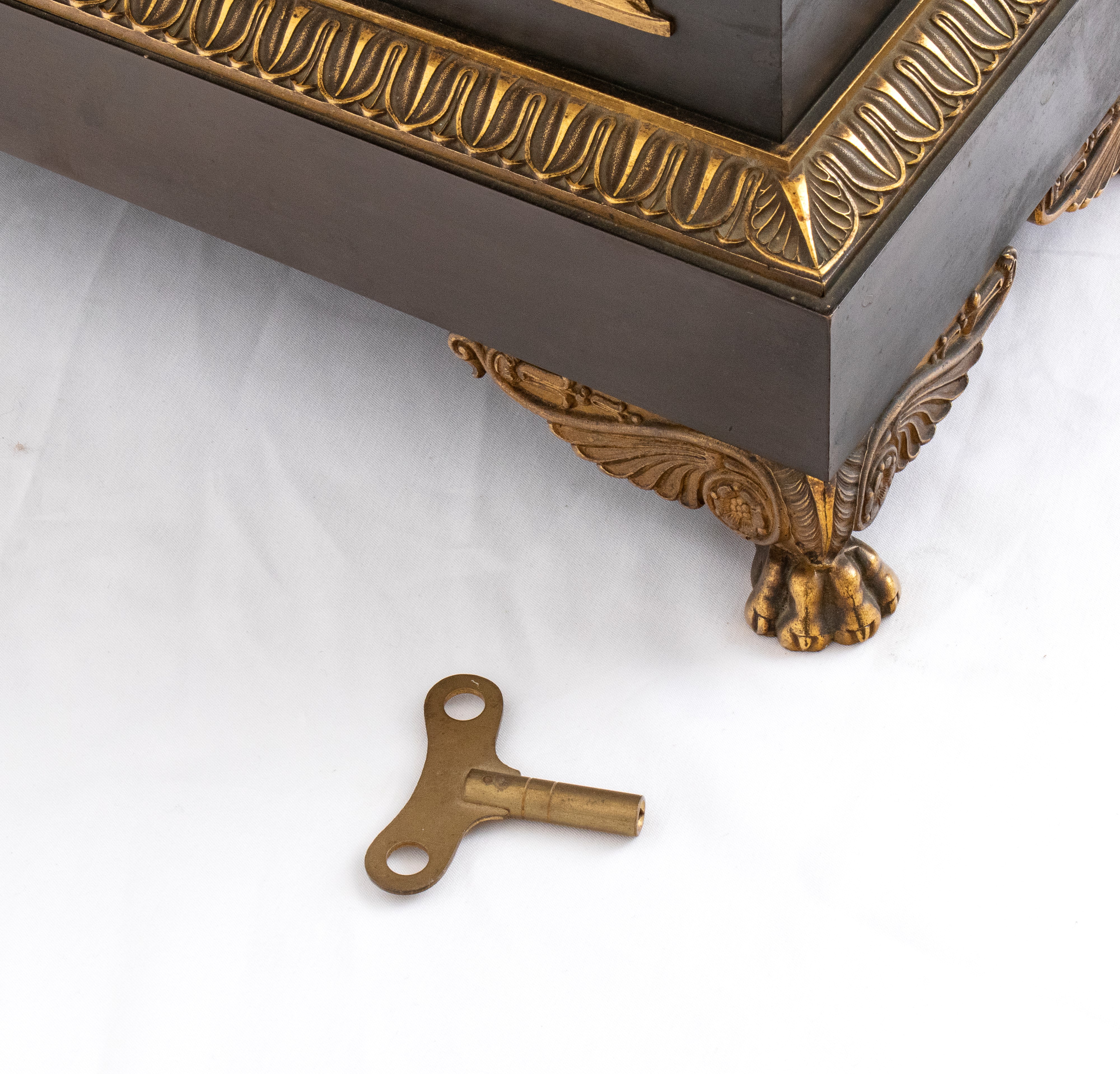 Orologio da camino, epoca Impero