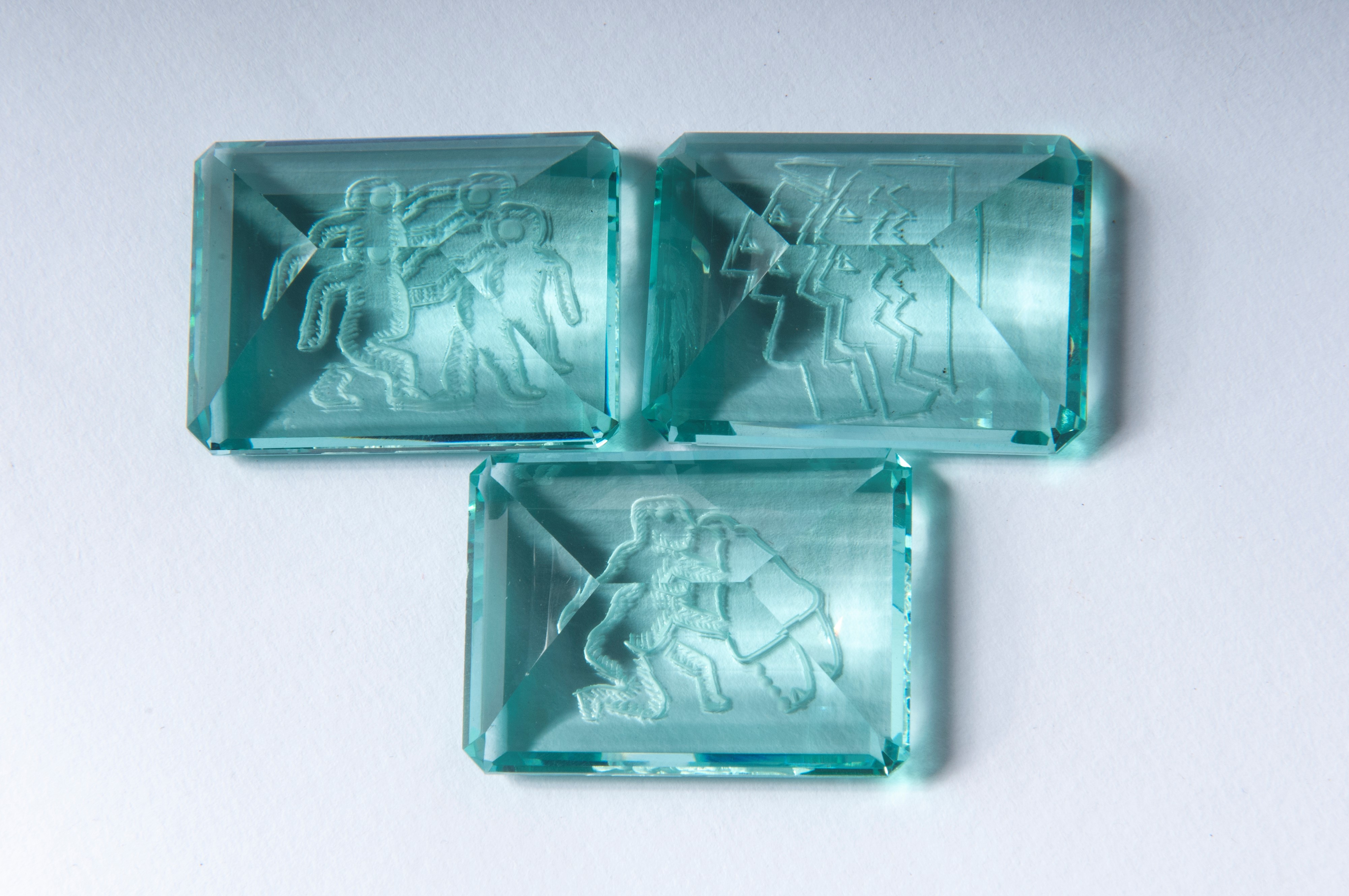 Cristalli incisi con segni zodiacali, lotto di 12 pezzi, XX secolo