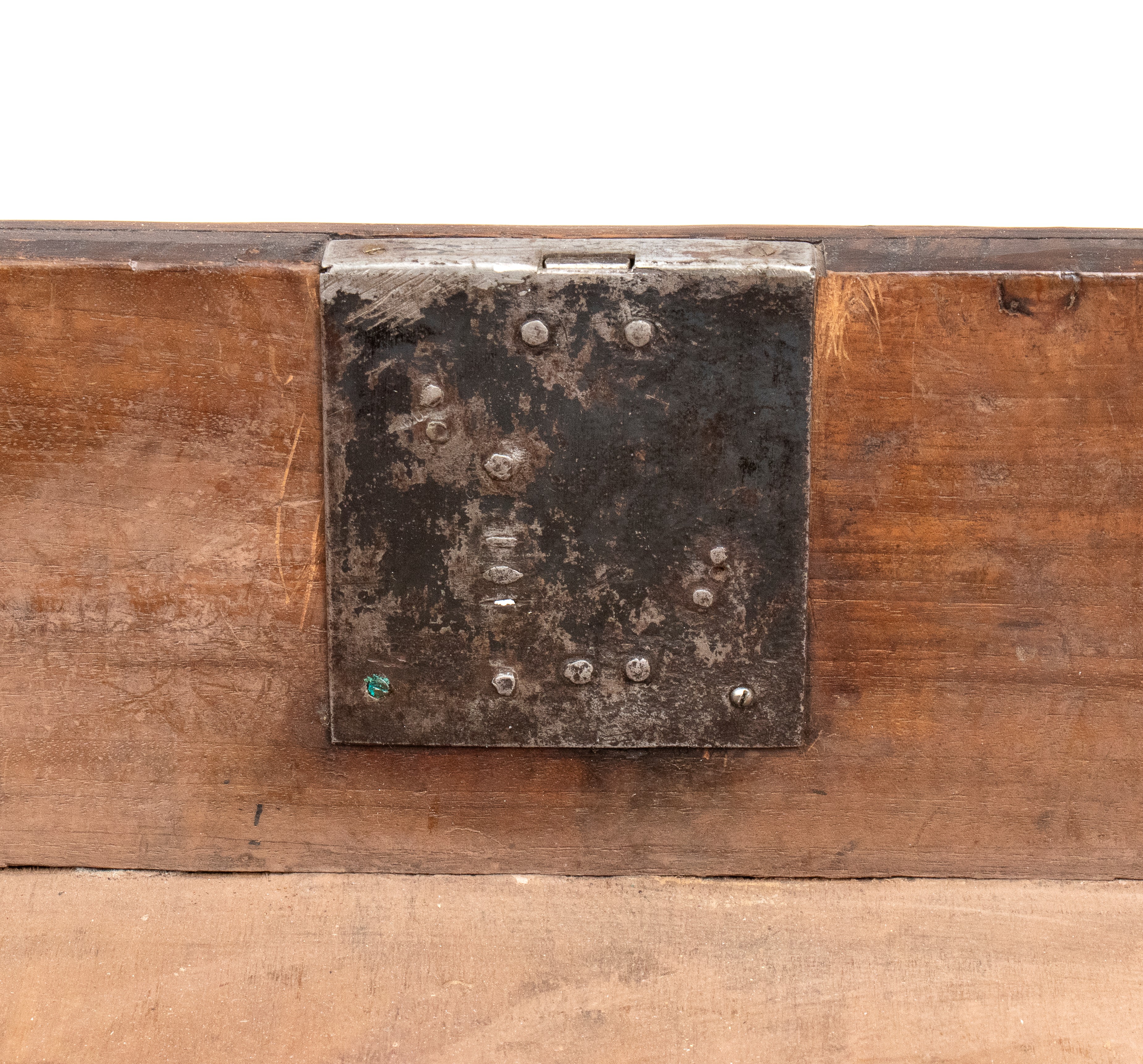 Scrittoio da centro lombardo, Luigi XVI, legno di noce e intarsi in legno di bosso, XVIII secolo