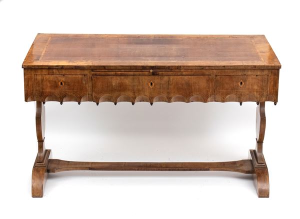 Scrivania da centro Carlo X