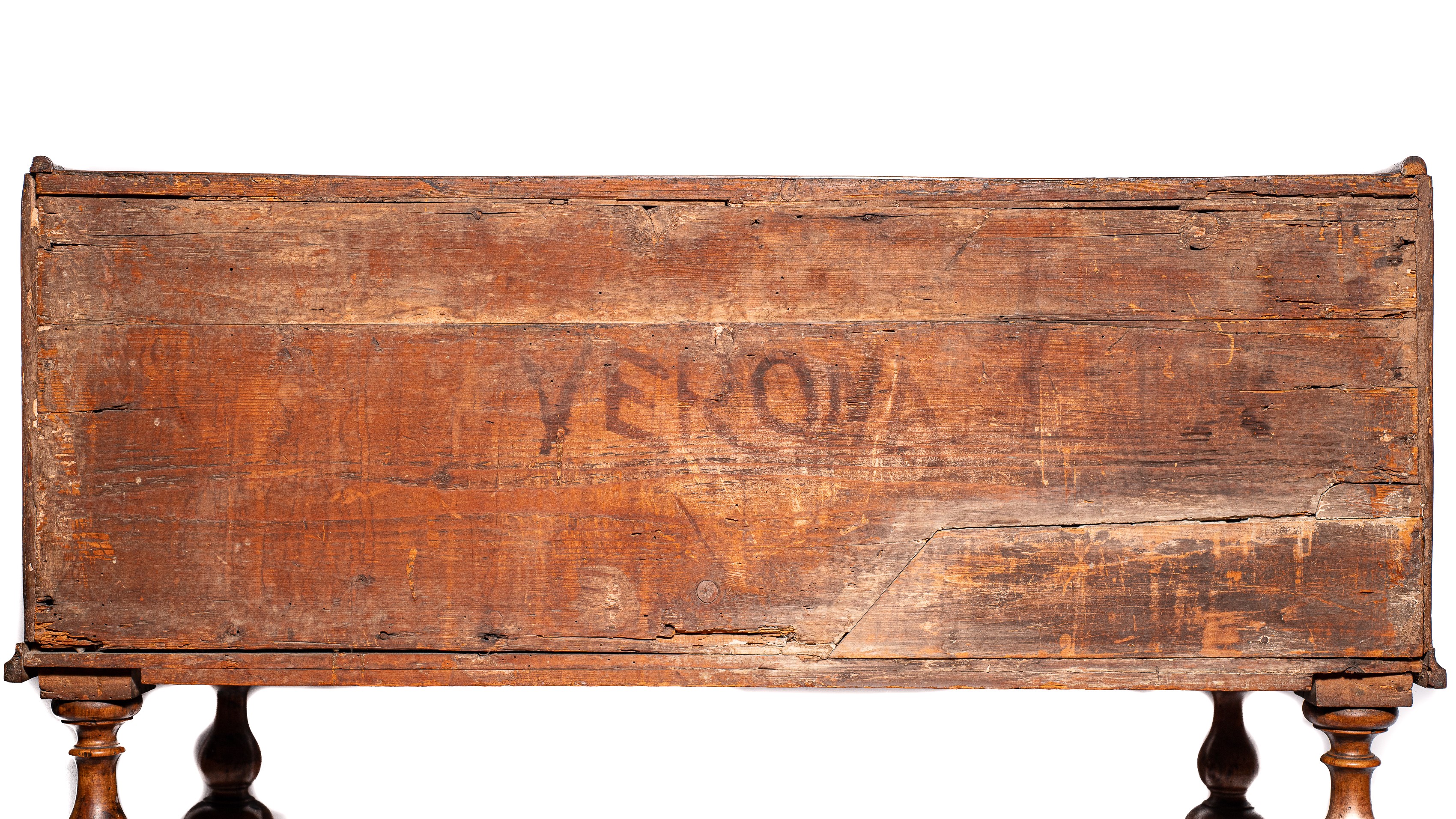 Ribalta in noce, radica di noce e palissandro, Verona XVIII secolo