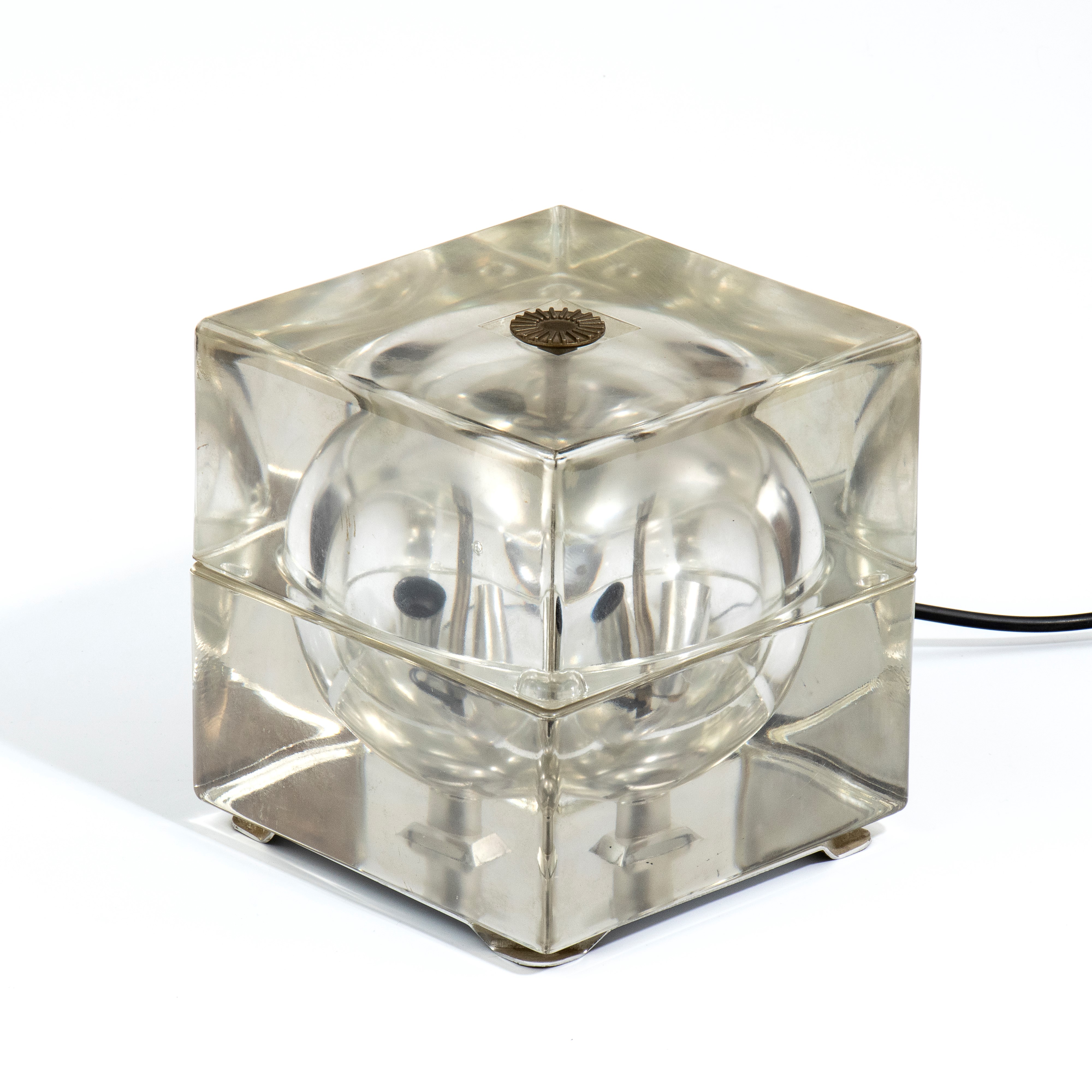 Alessandro Mendini, Lampada da tavolo cubo sfera in metacrilato