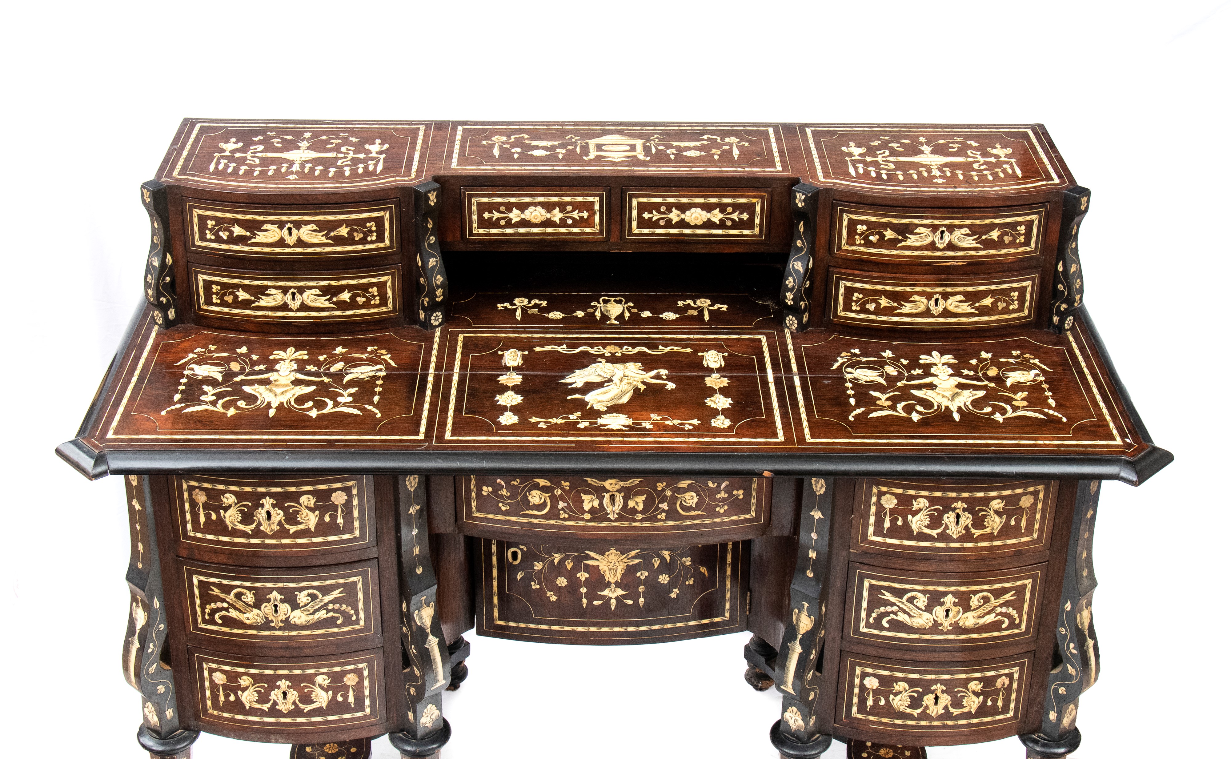 Scrivania Mazzarino intarsiata in avorio