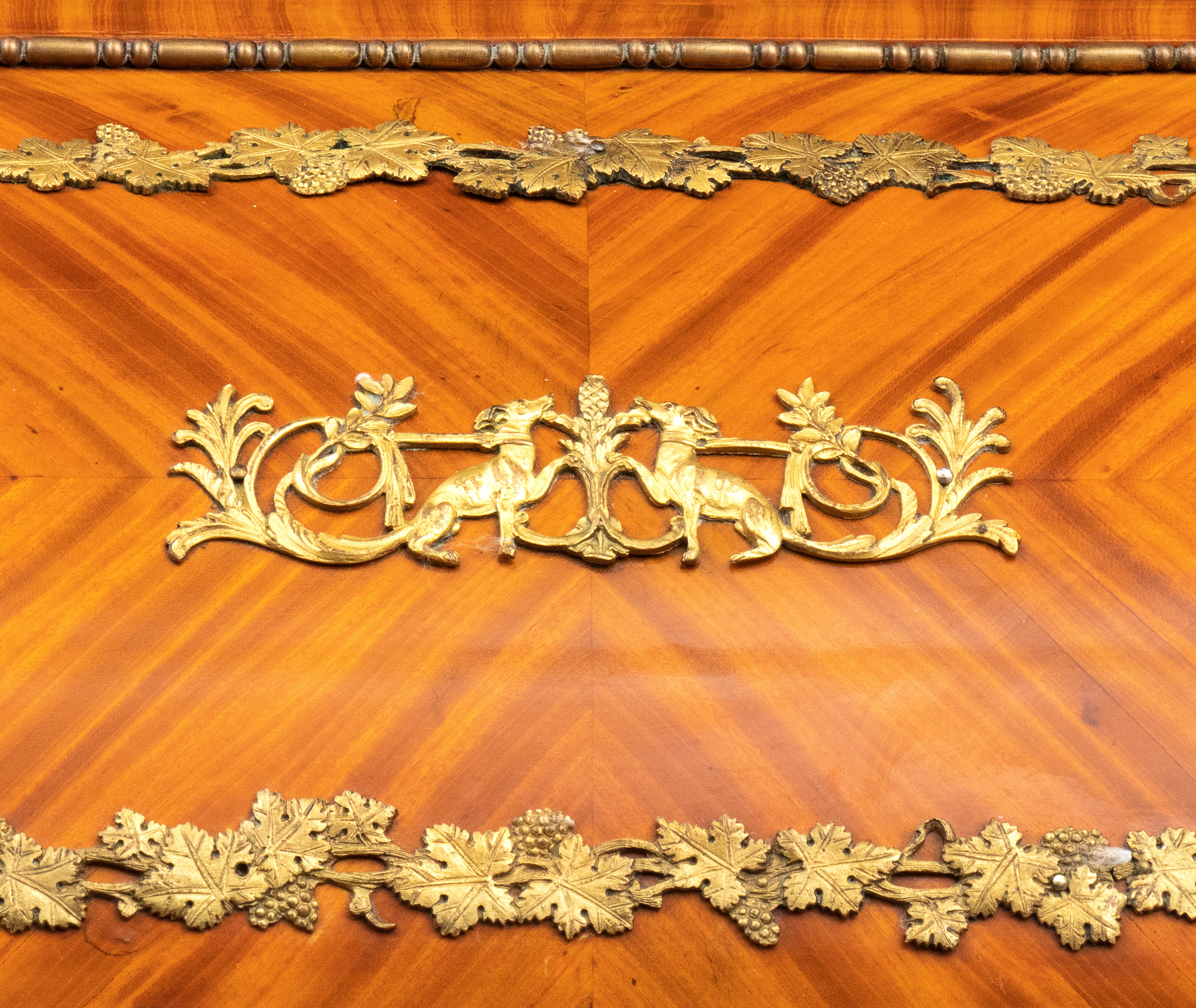 Mobile a rullo con alzata a vetrina