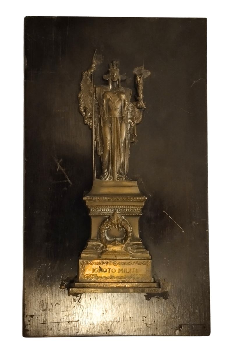 Bassorilievo in bronzo, Monumento al Milite Ignoto, fusione di bronzo su tavola