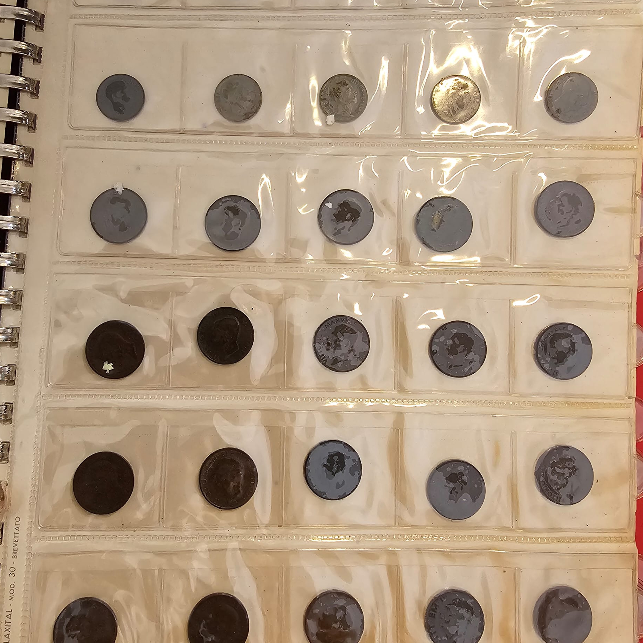 Regno D'italia. Lotto Multiplo da 148 Monete Varie. in Raccoglitore (rosso) e 20 Monete della Rep...